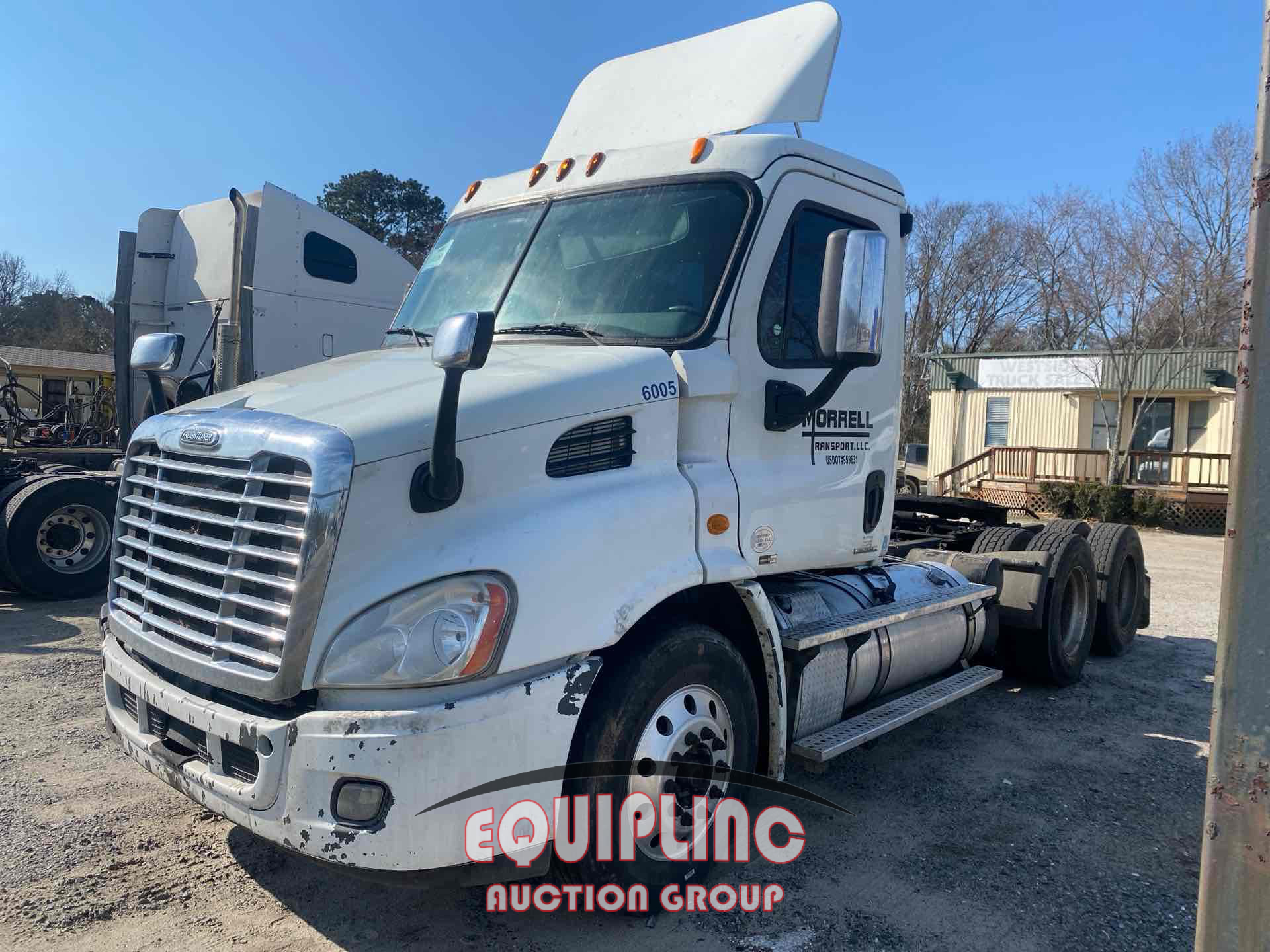 2014 Freightliner CA113DC