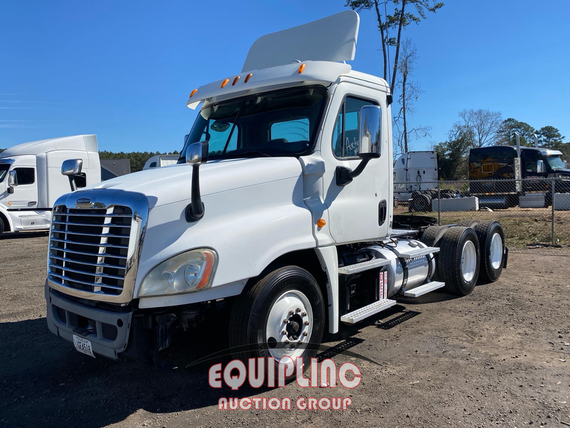 2012 Freightliner Freghtliner Cascadia 6X4 T/A D