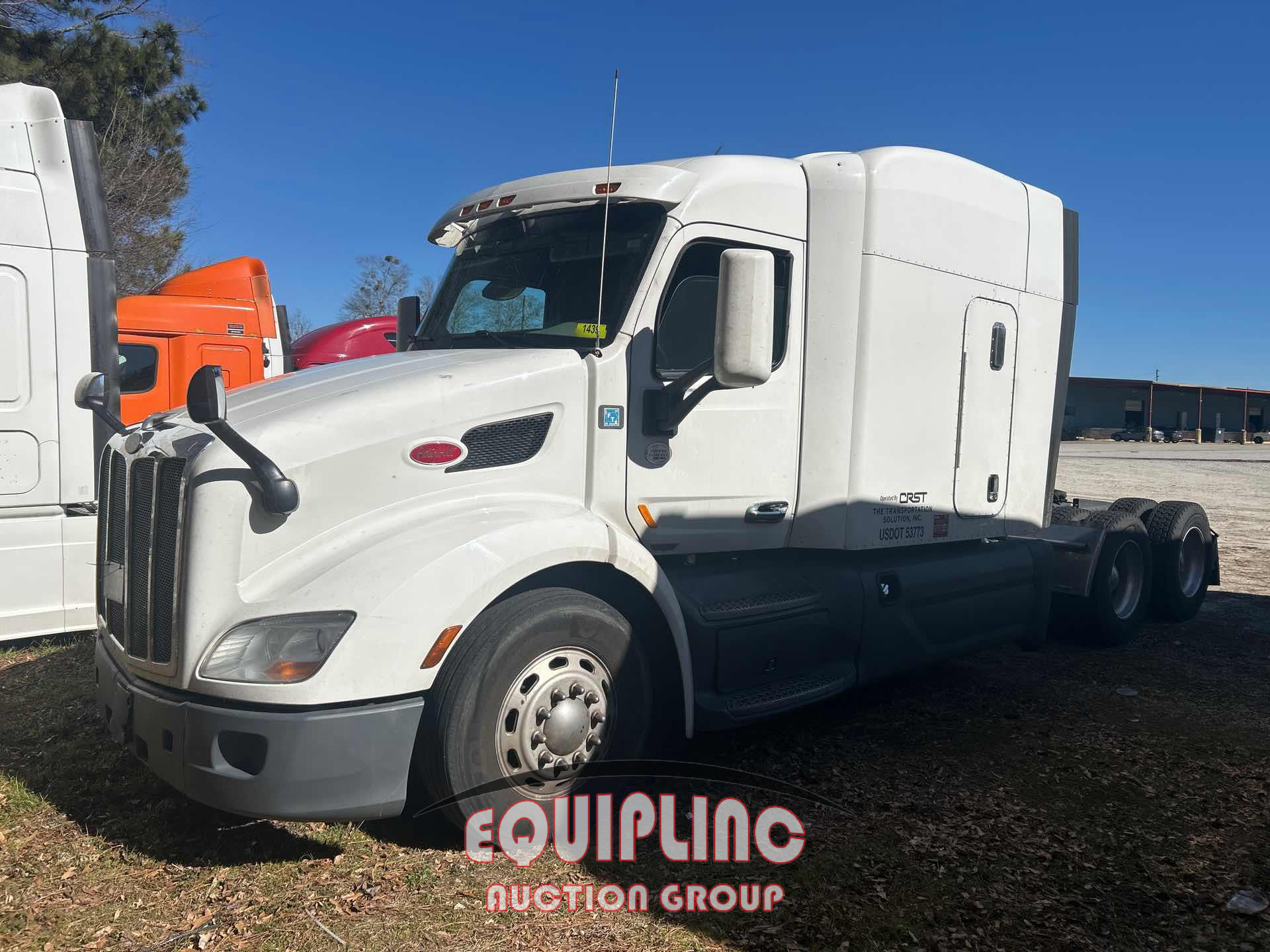 2020 Peterbilt 579 6X4 T/A MID ROOF TRUCK TRA