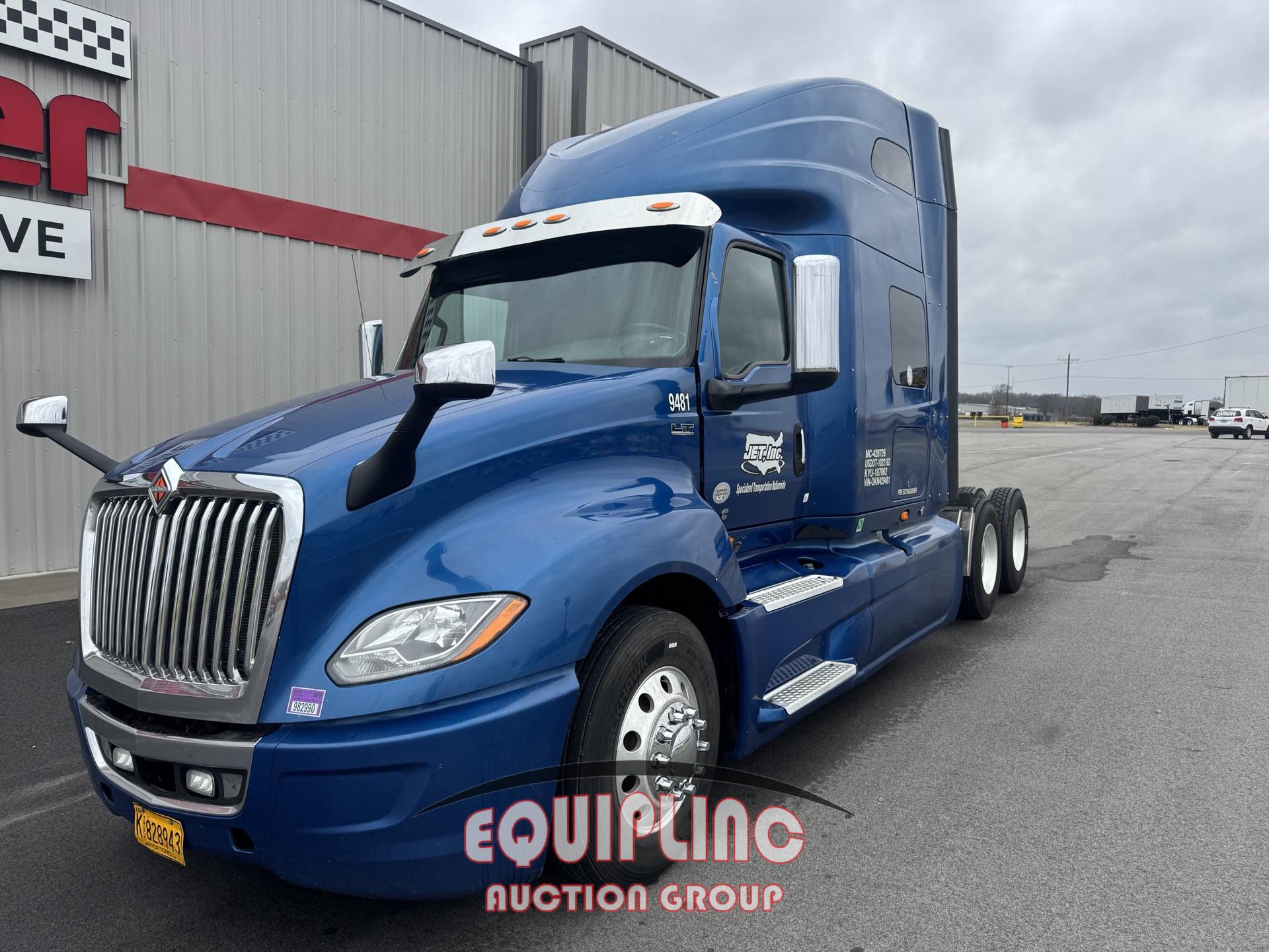 2019 International LT625 6X4 T/A SLEEPER TRUCK TR