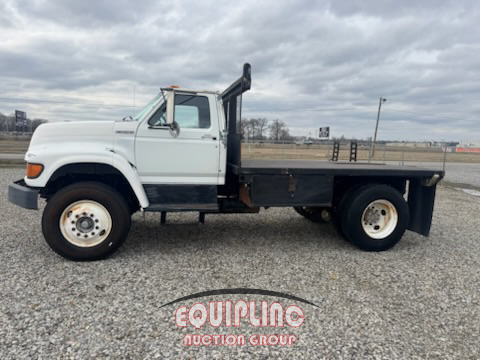 1998 Ford F-800 4X2 S/A FLATBED/ TANKER 