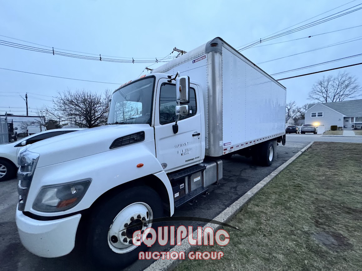 2018 Hino 268 4X2 S/A 22FT NON CDL BOX T