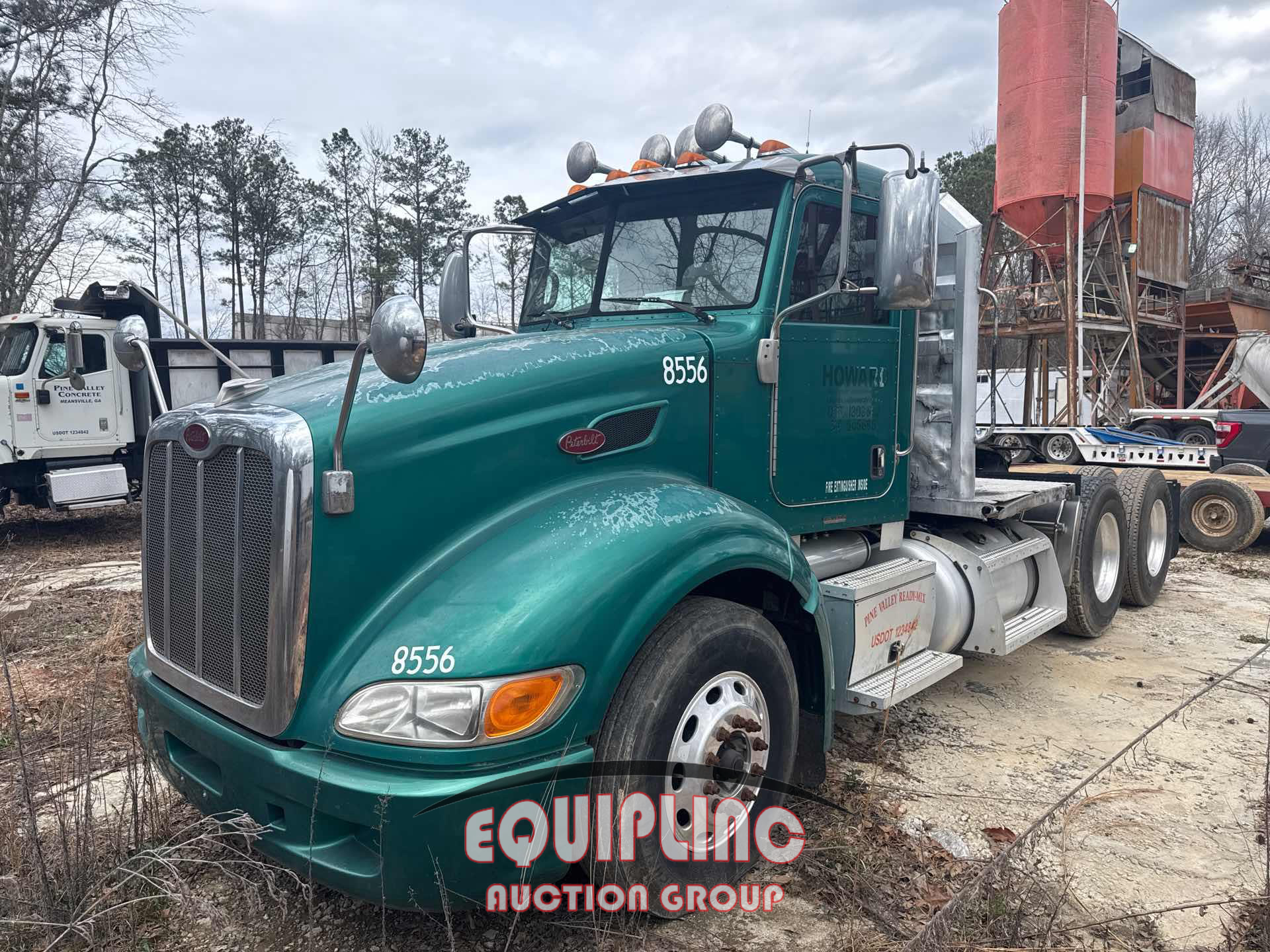 2012 Peterbilt 386 6X4 T/A DAY CAB TRUCK TRAC