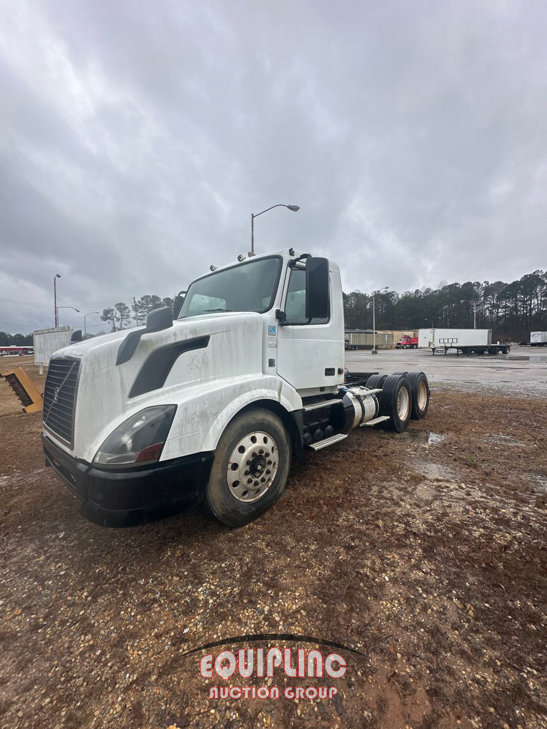 2013 VOLVO TRUCK VNL