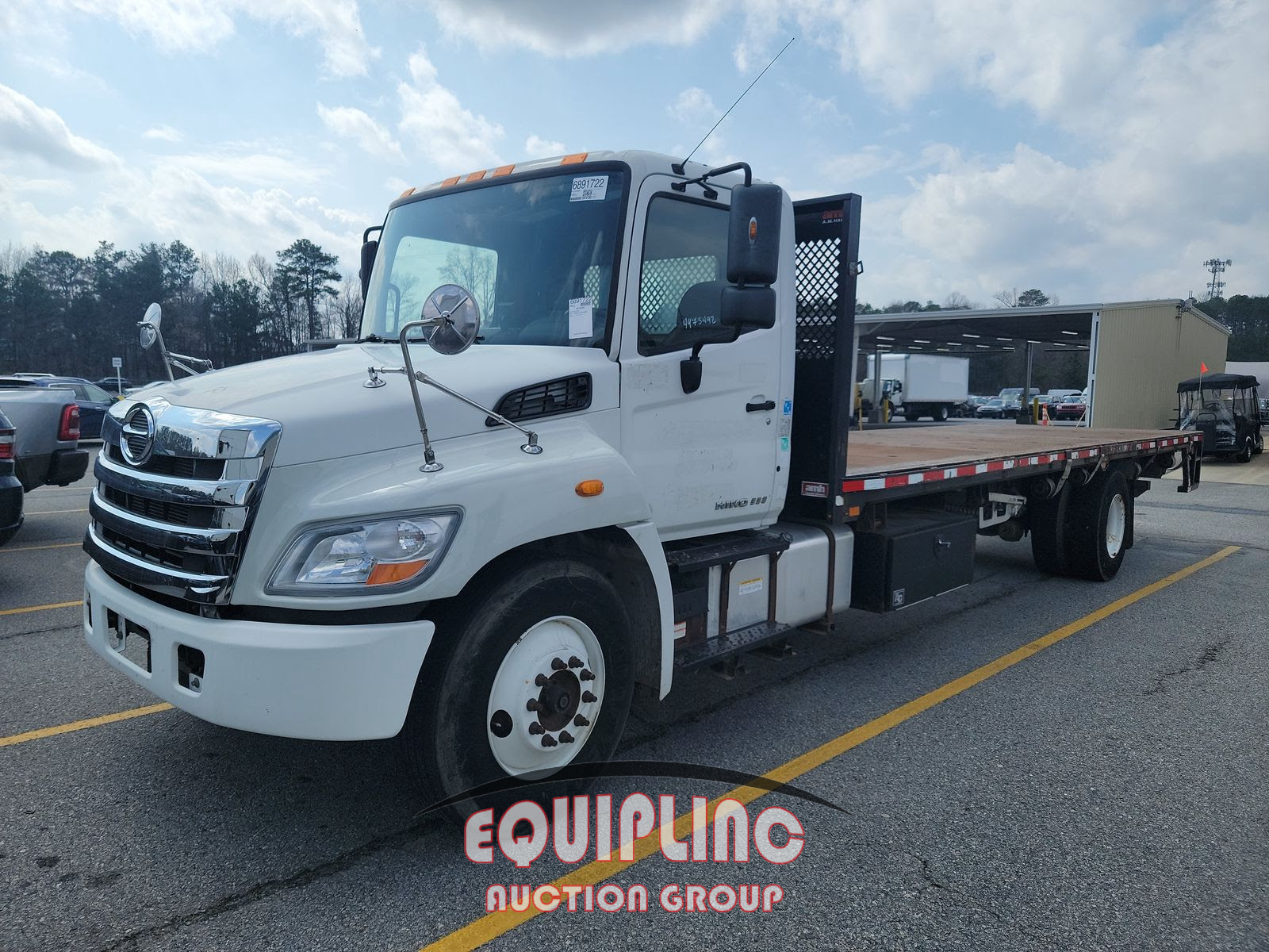 2018 Hino 338 4X2 S/A 26FT FLATBED
