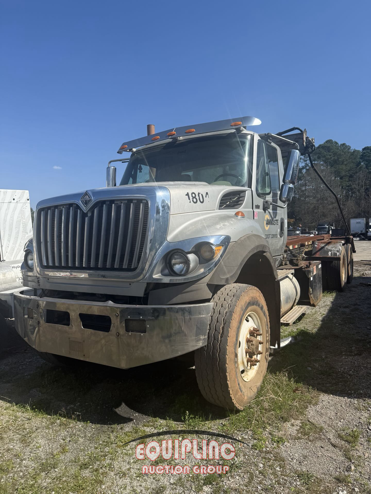 2008 International 7600 6X4 T/A ROLL OFF TRUCK