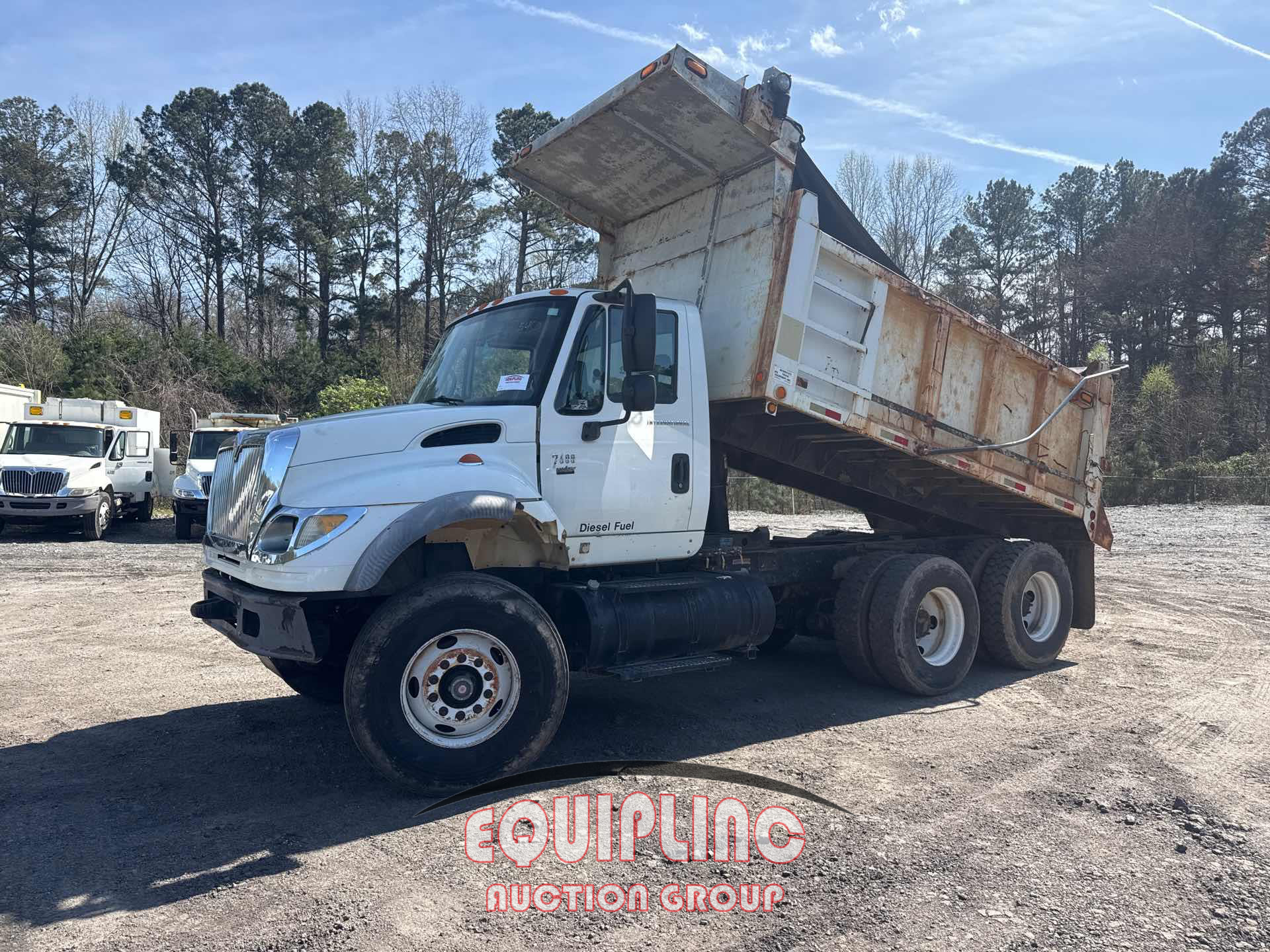 2006 International 7600 6X4 T/A DUMP TRUCK