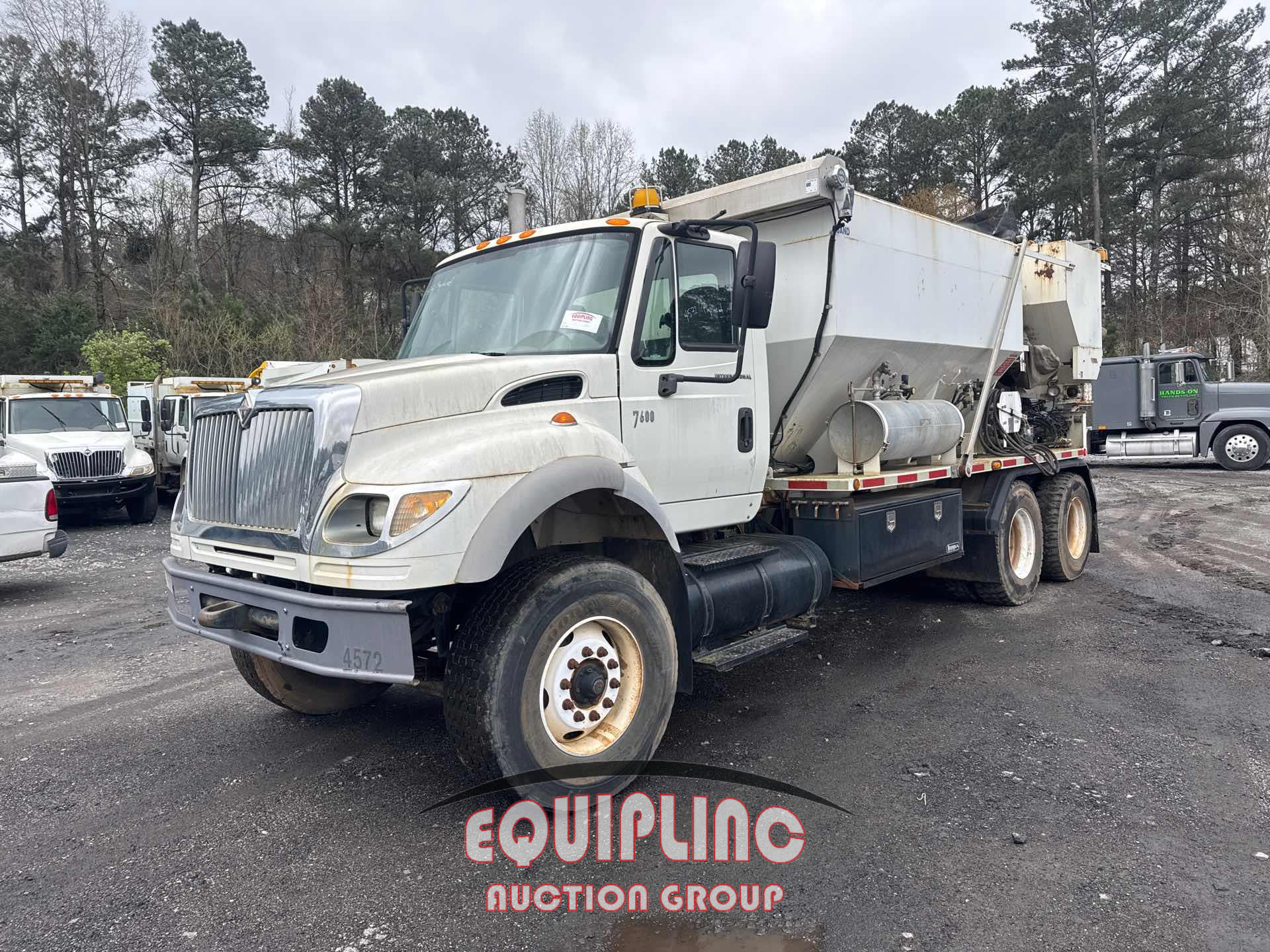 2007 International 7600 6x4 T/A CONCRETE TRUCK