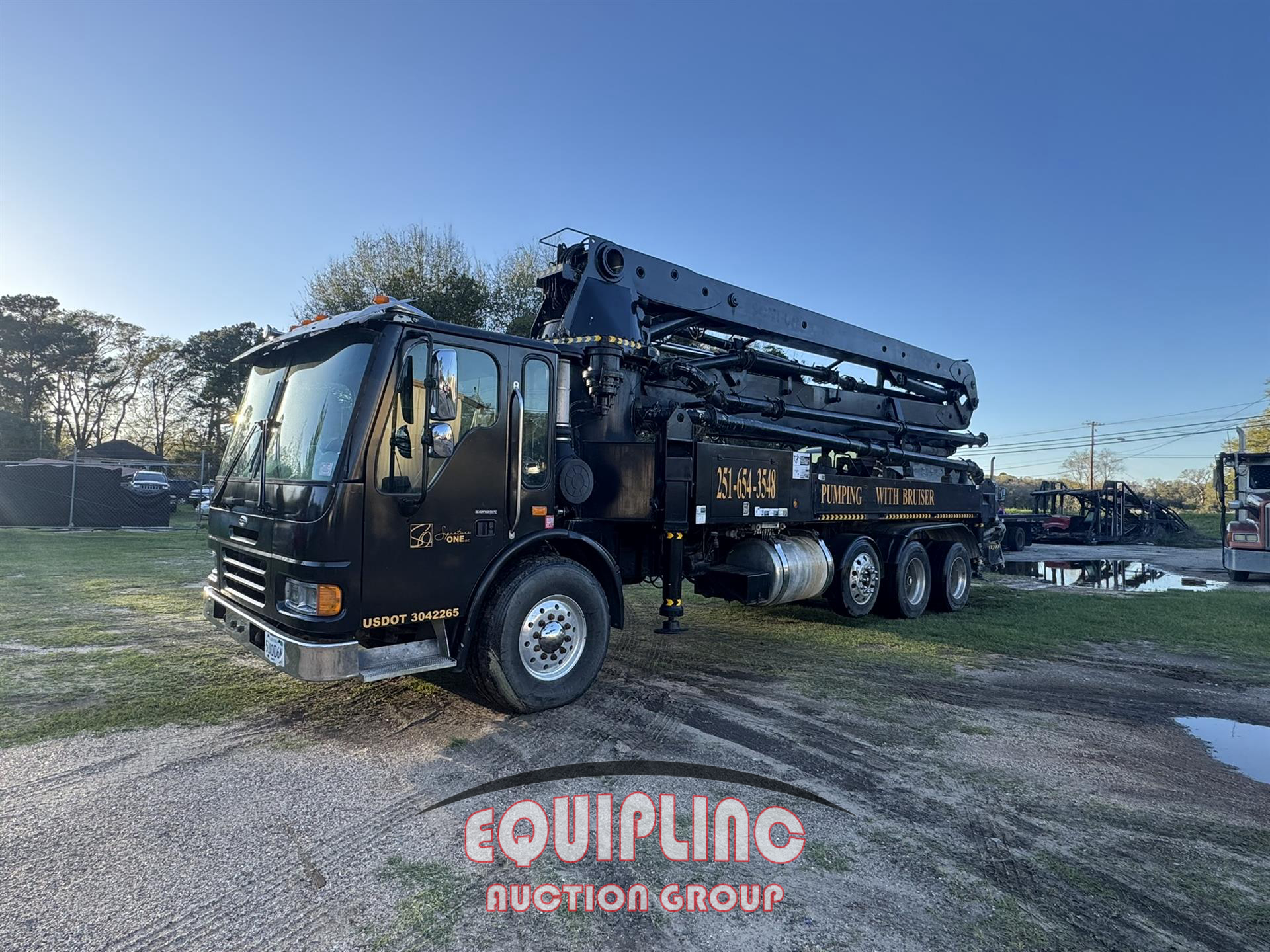 2005 Sterling CONDOR TRI/A CONCRETE PUMP TRU