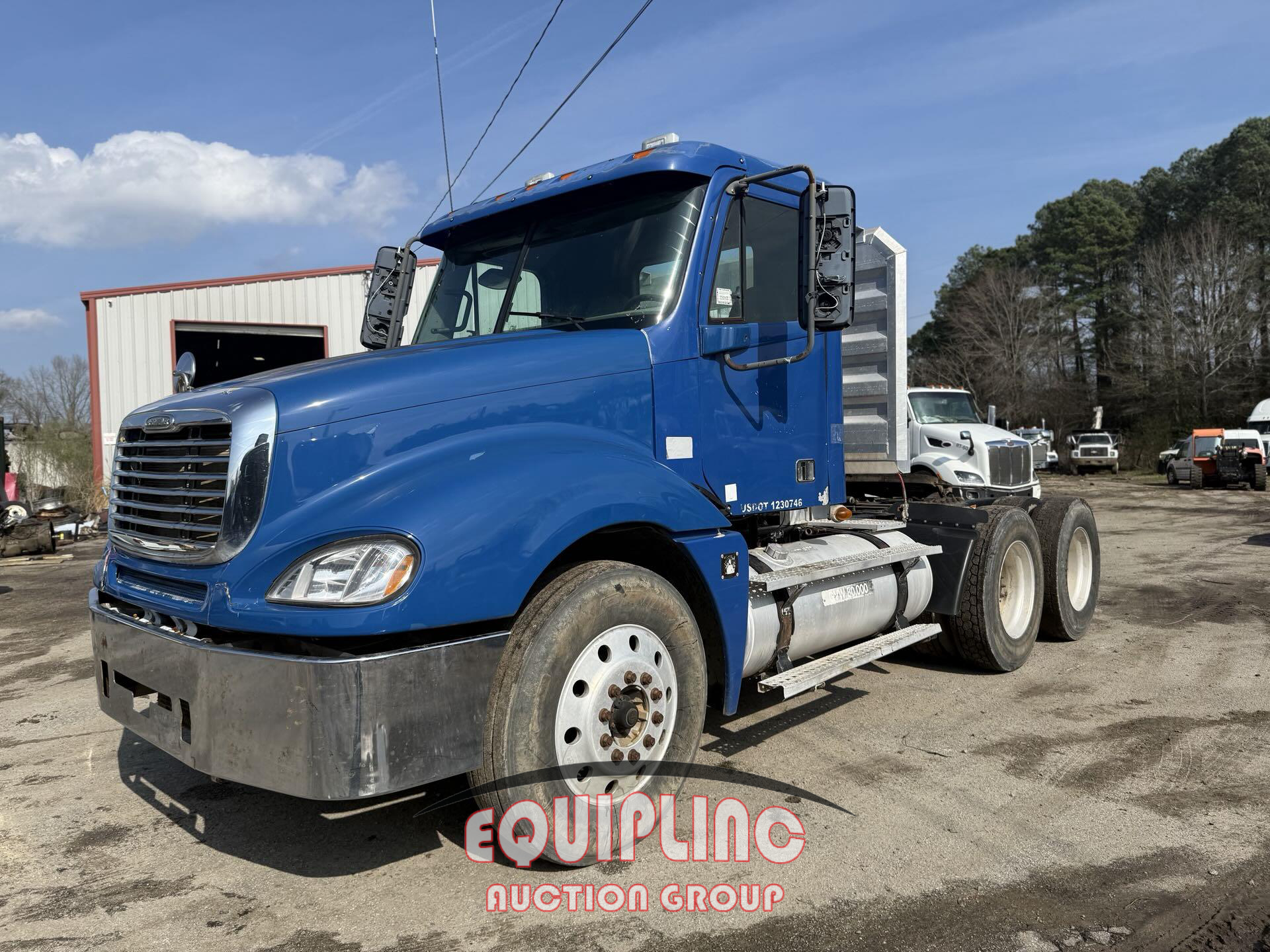 2007 Freightliner CL120 6x4 T/A DAY CAB TRUCK TR