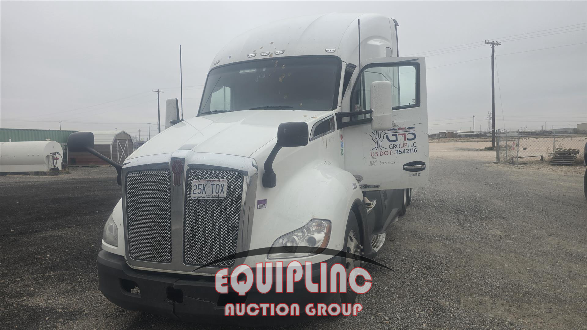 2020 Kenworth T680 6X4 T/A SLEEPER TRUCK TRA