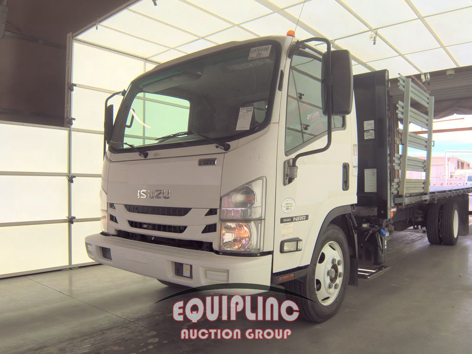 2017 Isuzu NRR 4X2 S/A STAKE BODY TRUCK