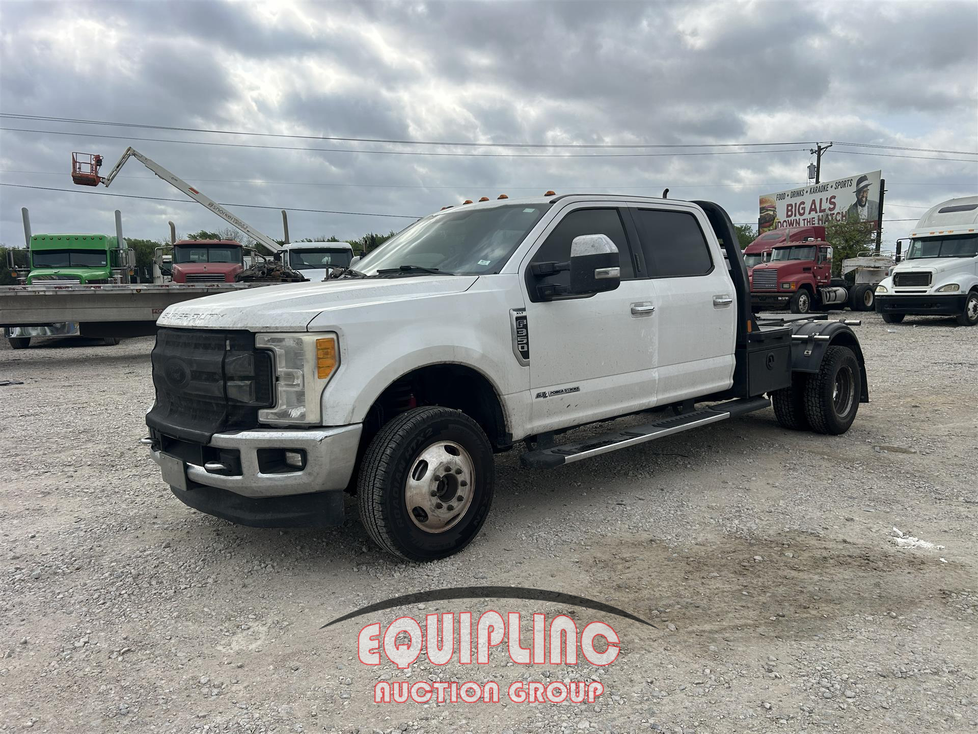 2017 Ford F350 4X2 S/A CREW CAB DUALLY T