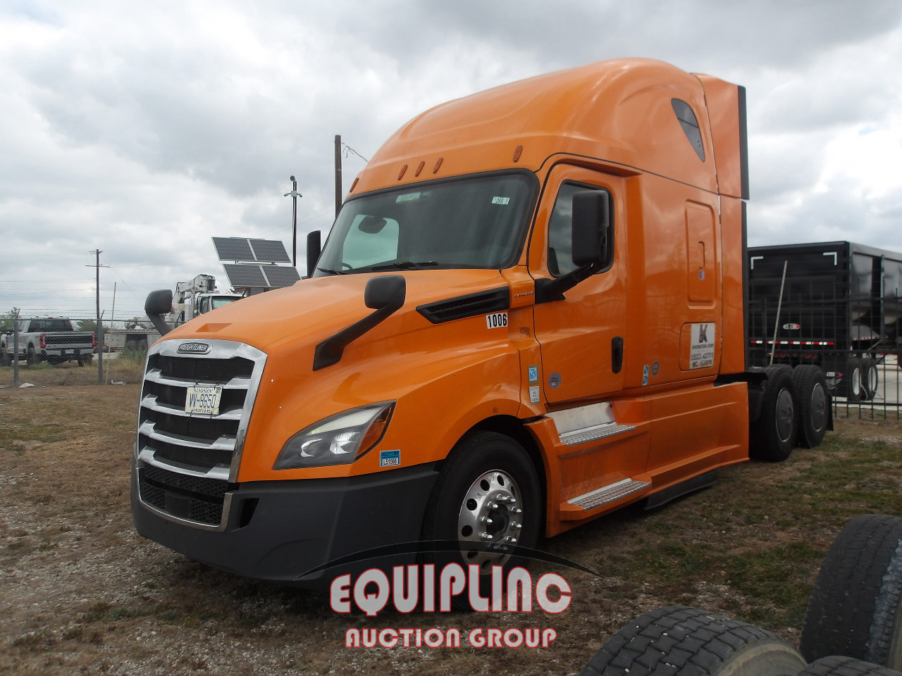 2020 Freightliner CASCADIA 126