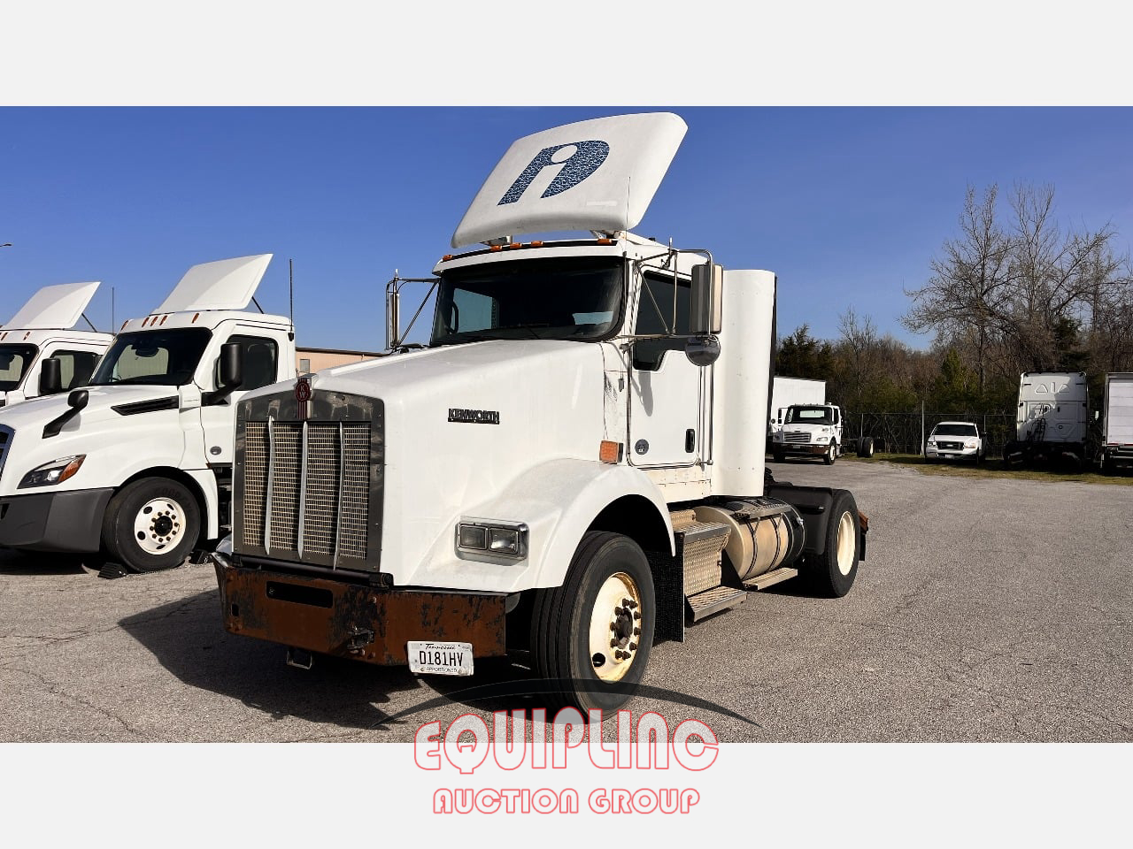 2013 Kenworth T800 6X2 S/A DAY CAB