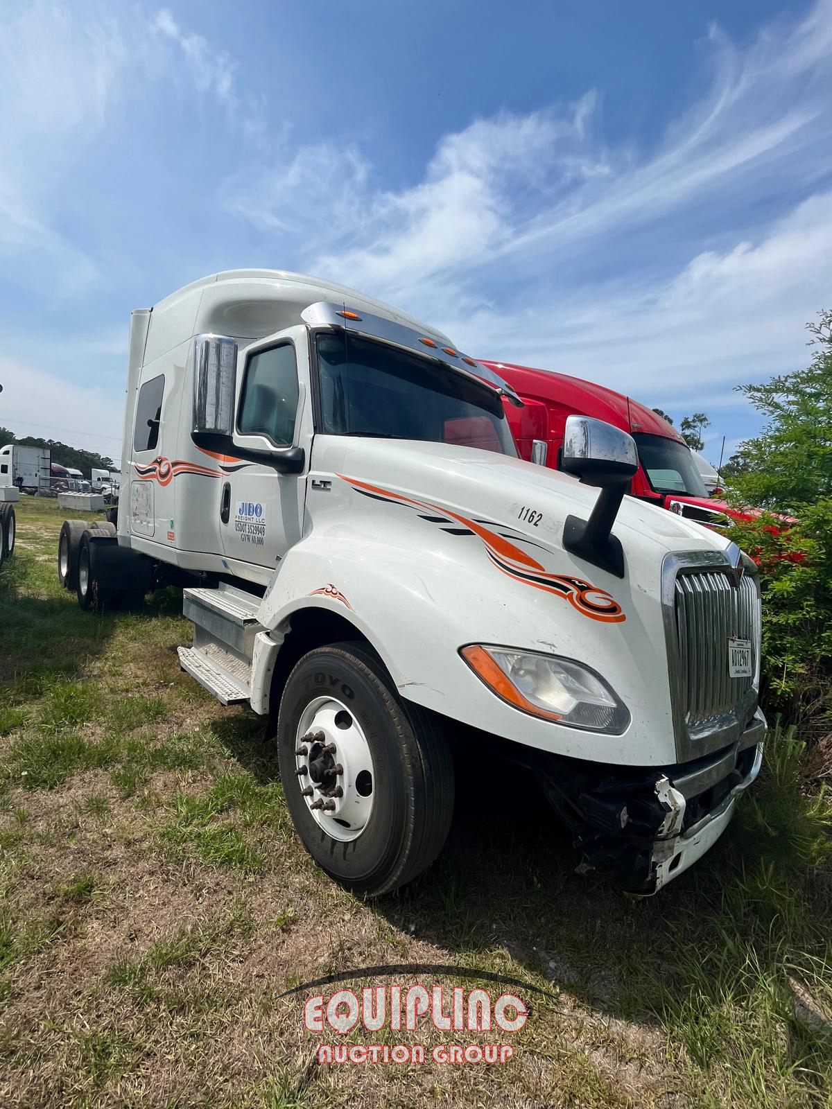 2019 International LT625 6X4 T/A SLEEPER TRUCK TR