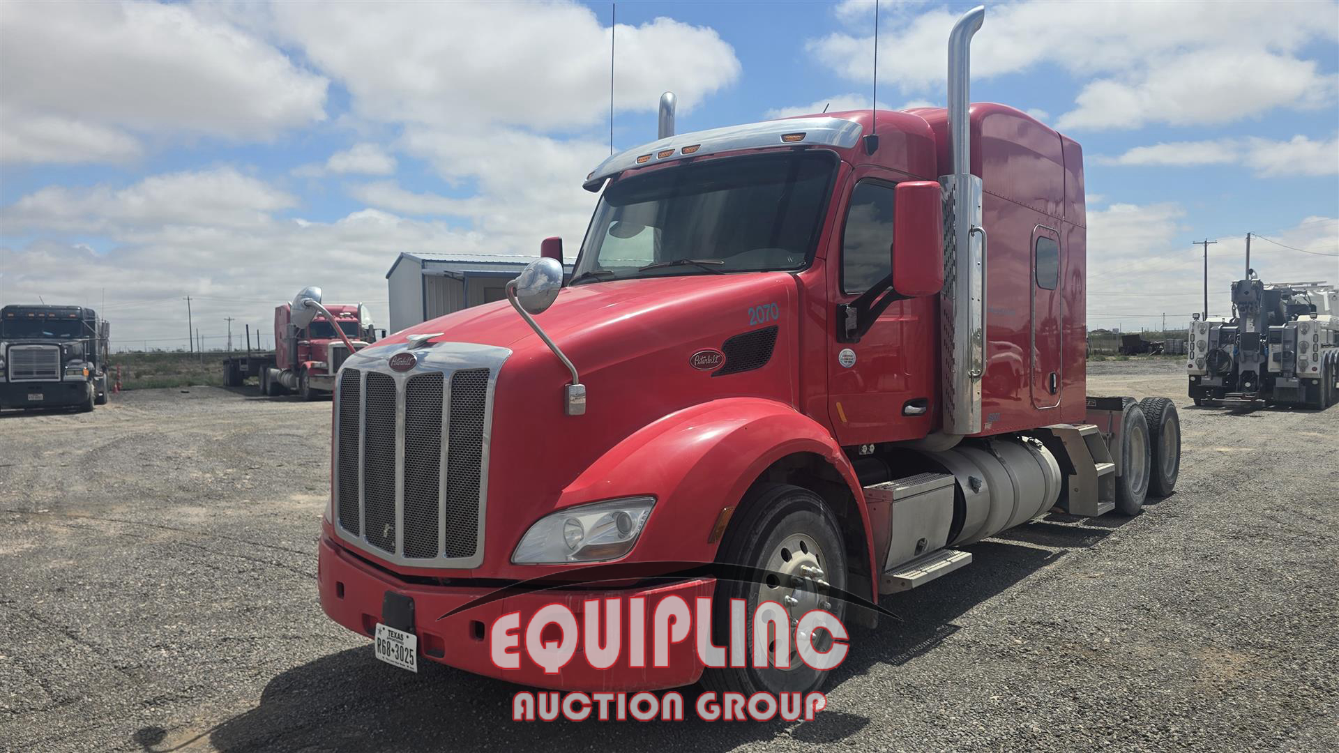 2018 Peterbilt 579 6X4 T/A SLEEPER TRUCK TRAC