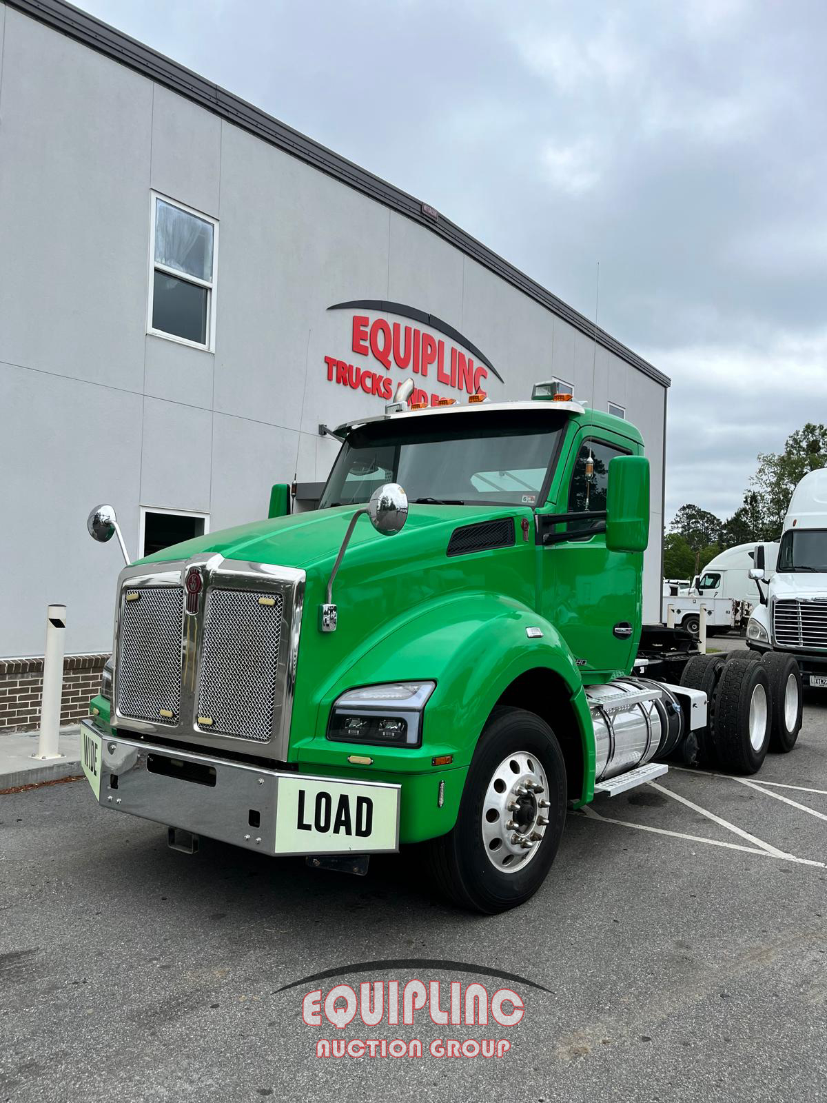 2016 Kenworth T880 DAY CAB