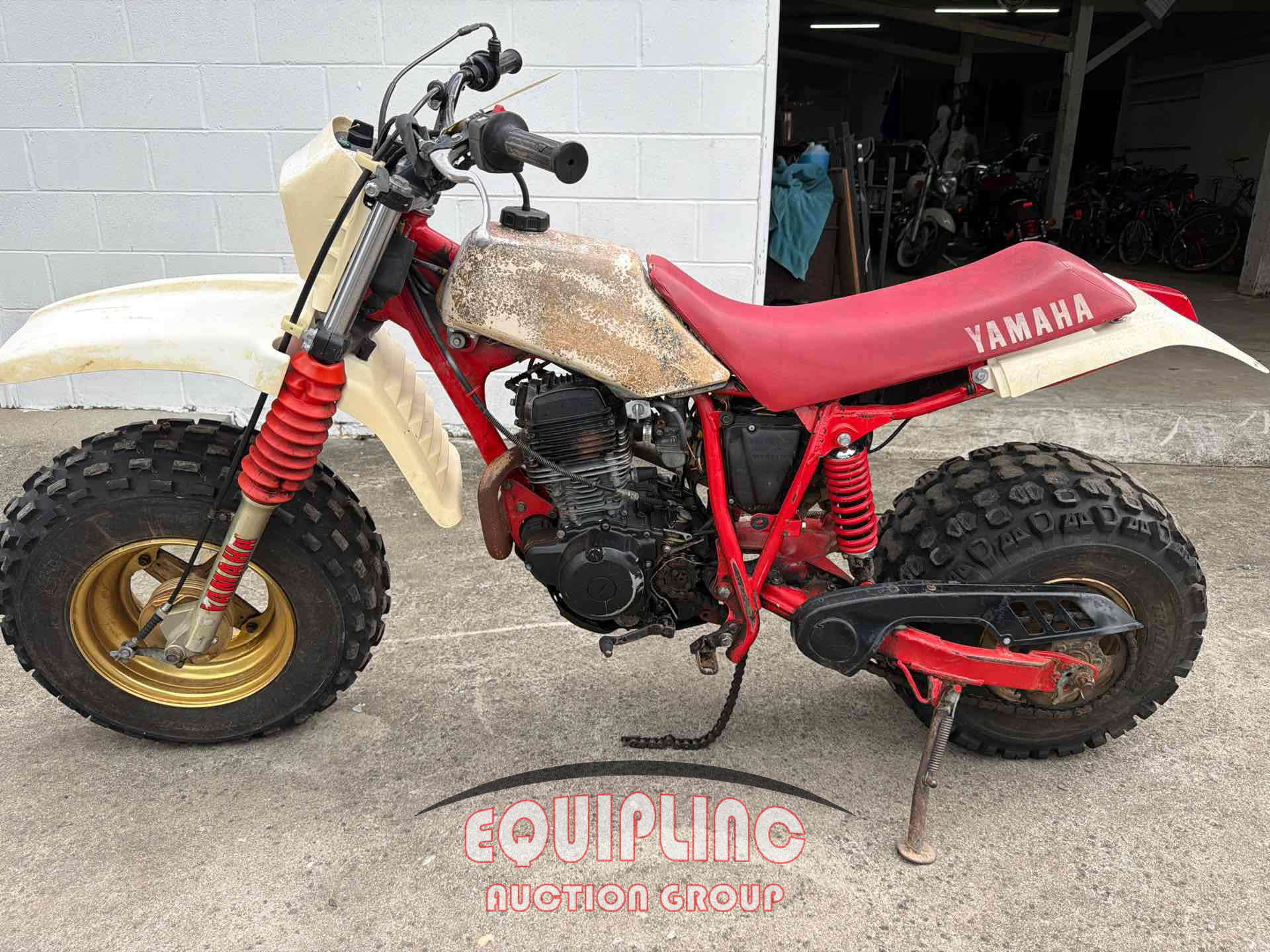 1987 YAMAHA WB 200 DIRT BIKE