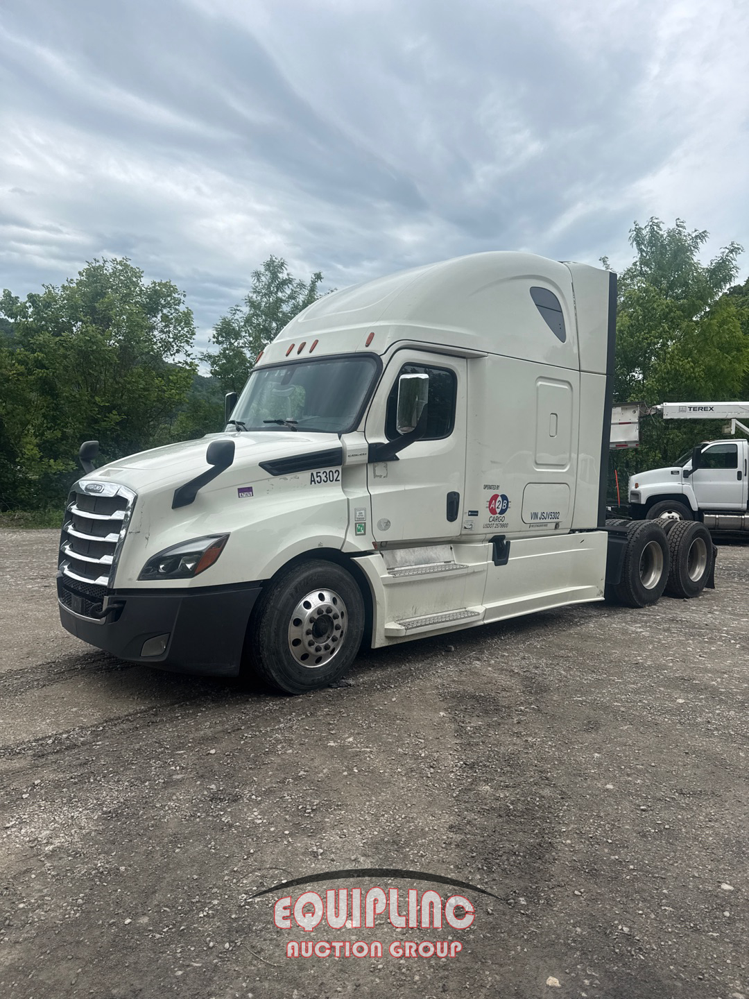 2018 Freightliner CASCADIA T/A 6X4 SLEEPER TRUCK