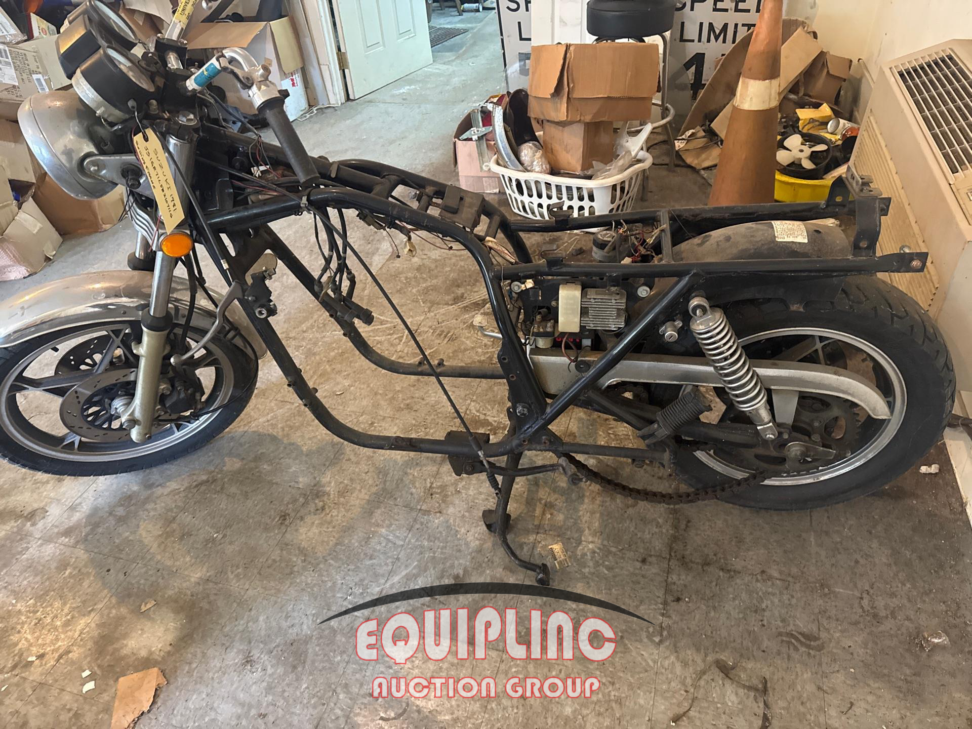 1981 SUZUKI ROLLING FRAME