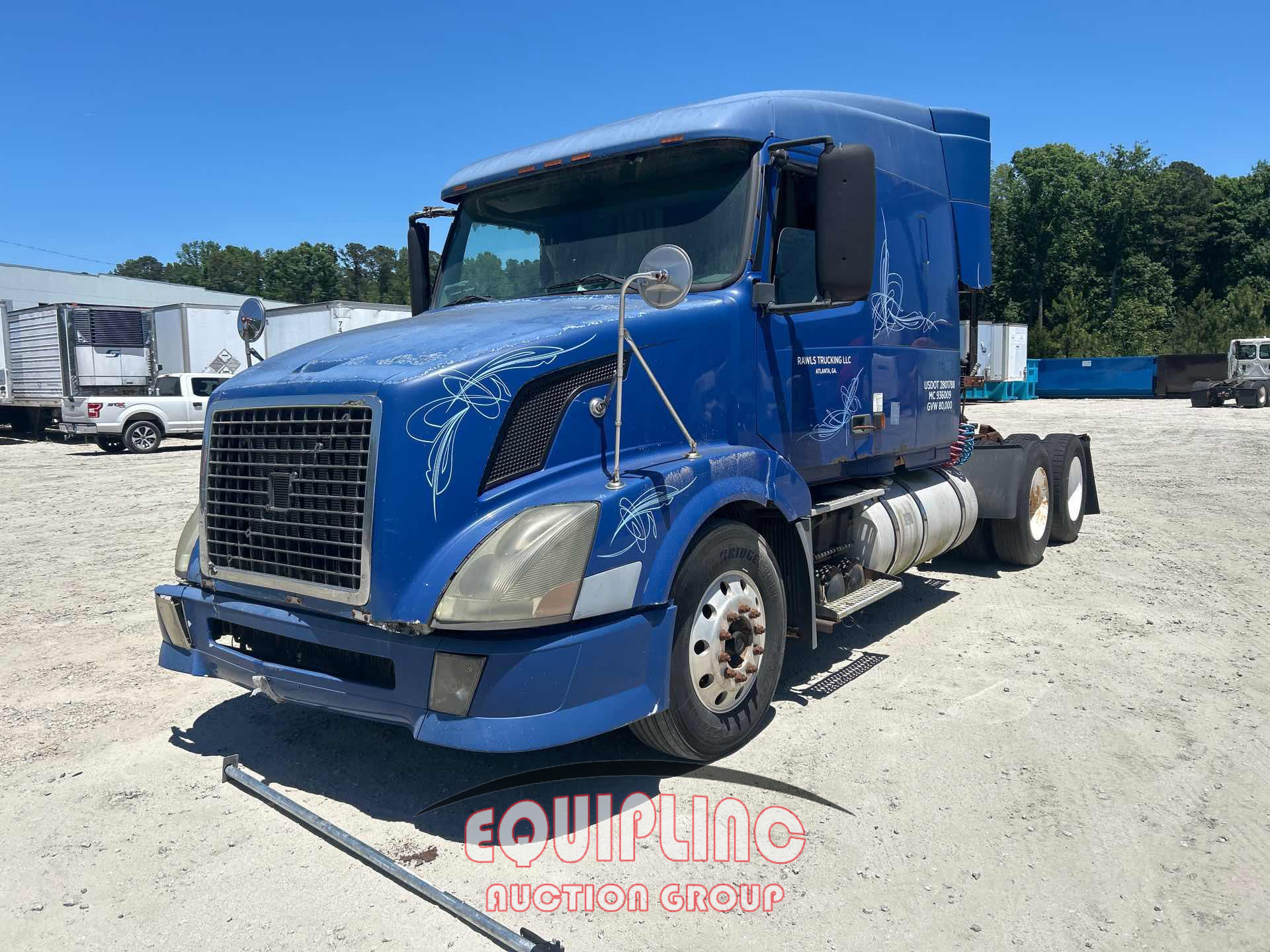 2005 VOLVO TRUCK VNL 6x4 T/A MID ROOF SLEEPER T