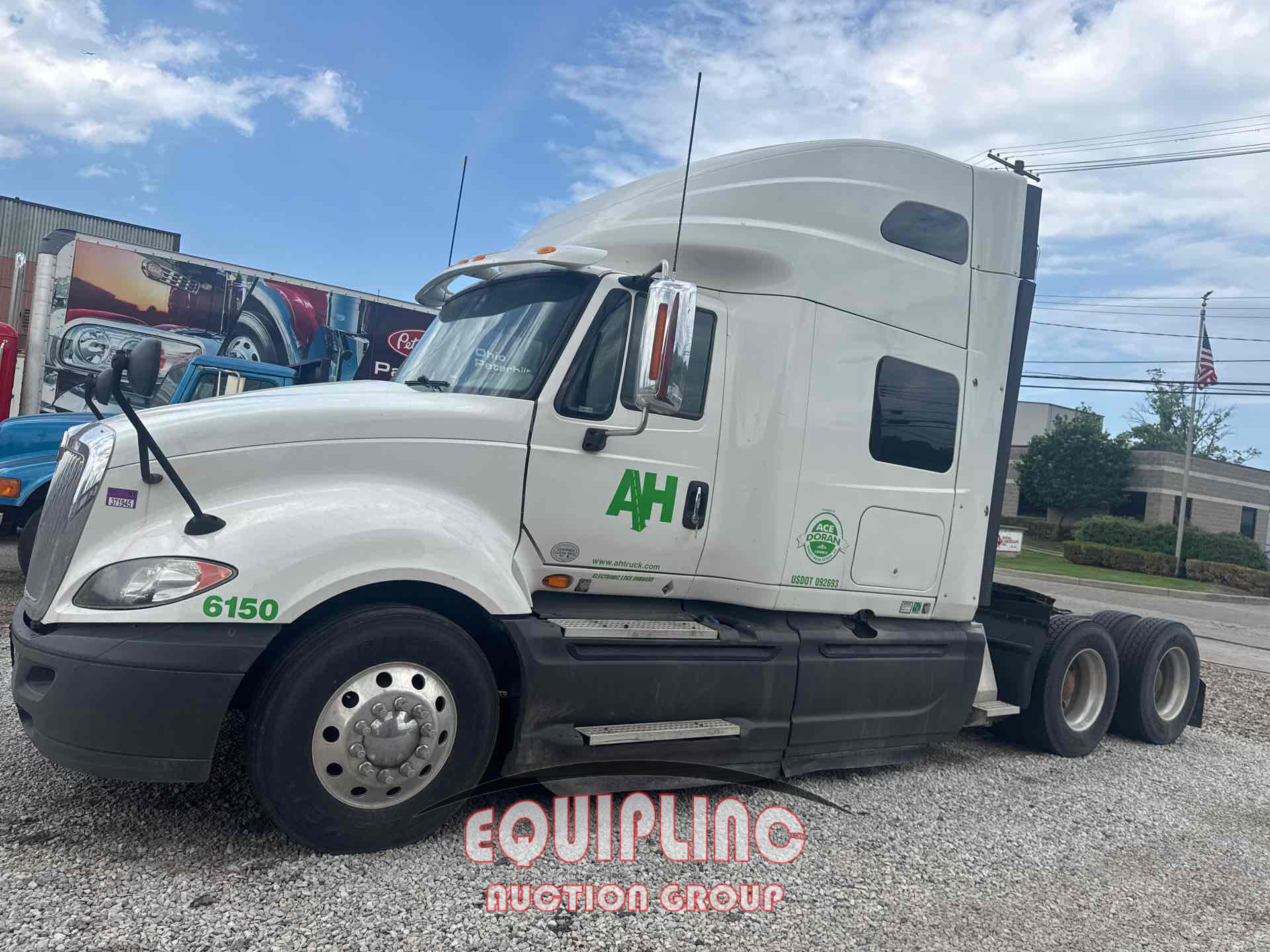 2015 International LF687