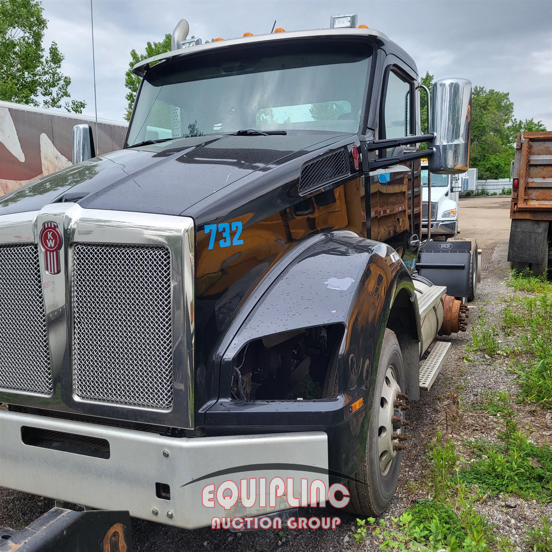 2020 Kenworth T880 TRI/A DAY CAB TRUCK