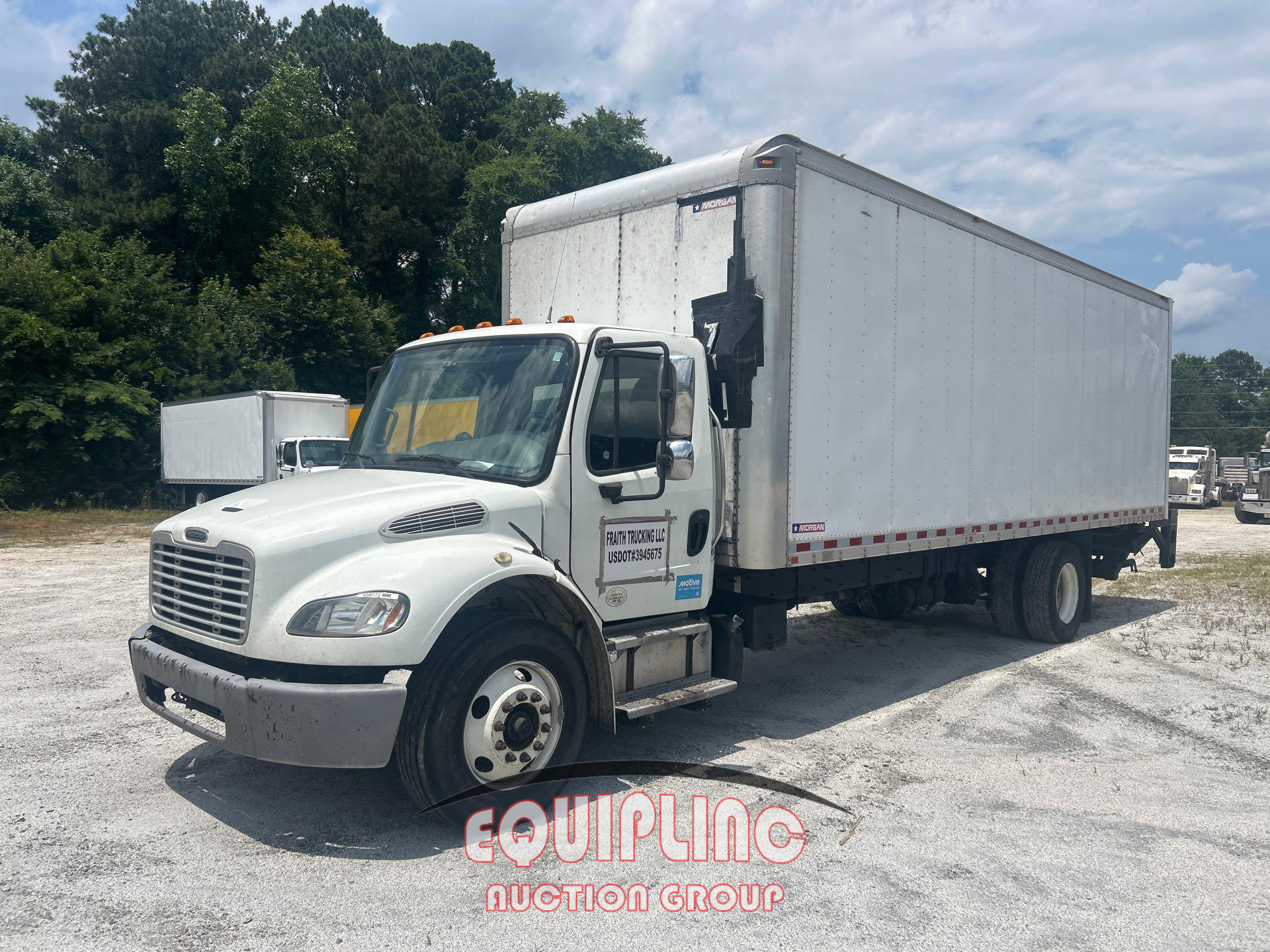 2016 Freightliner M2 4X2 S/A 26FT NON CDL BOX TR