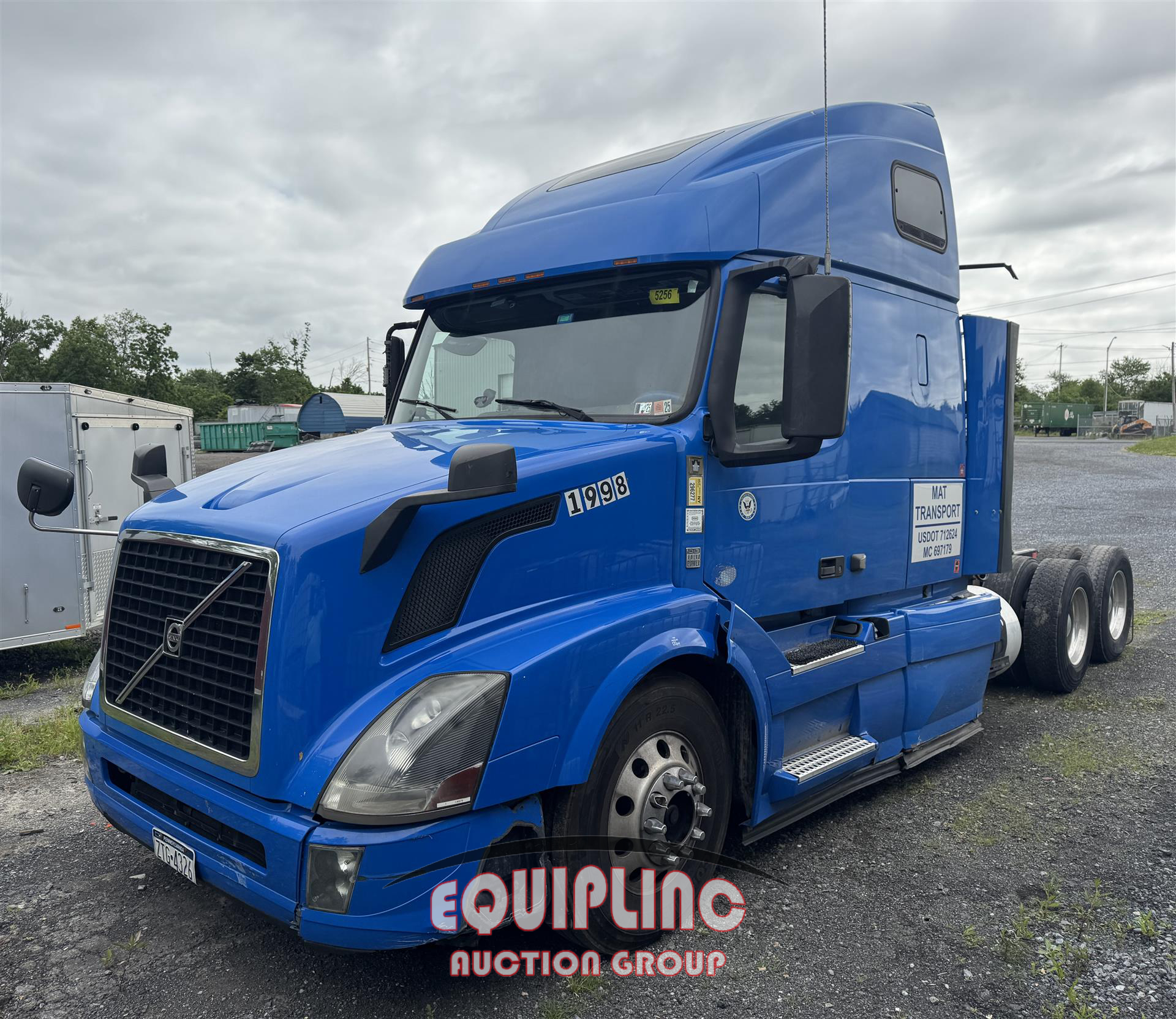 2016 Volvo VNL670 6X4 T/A SLEEPER TRUCK T