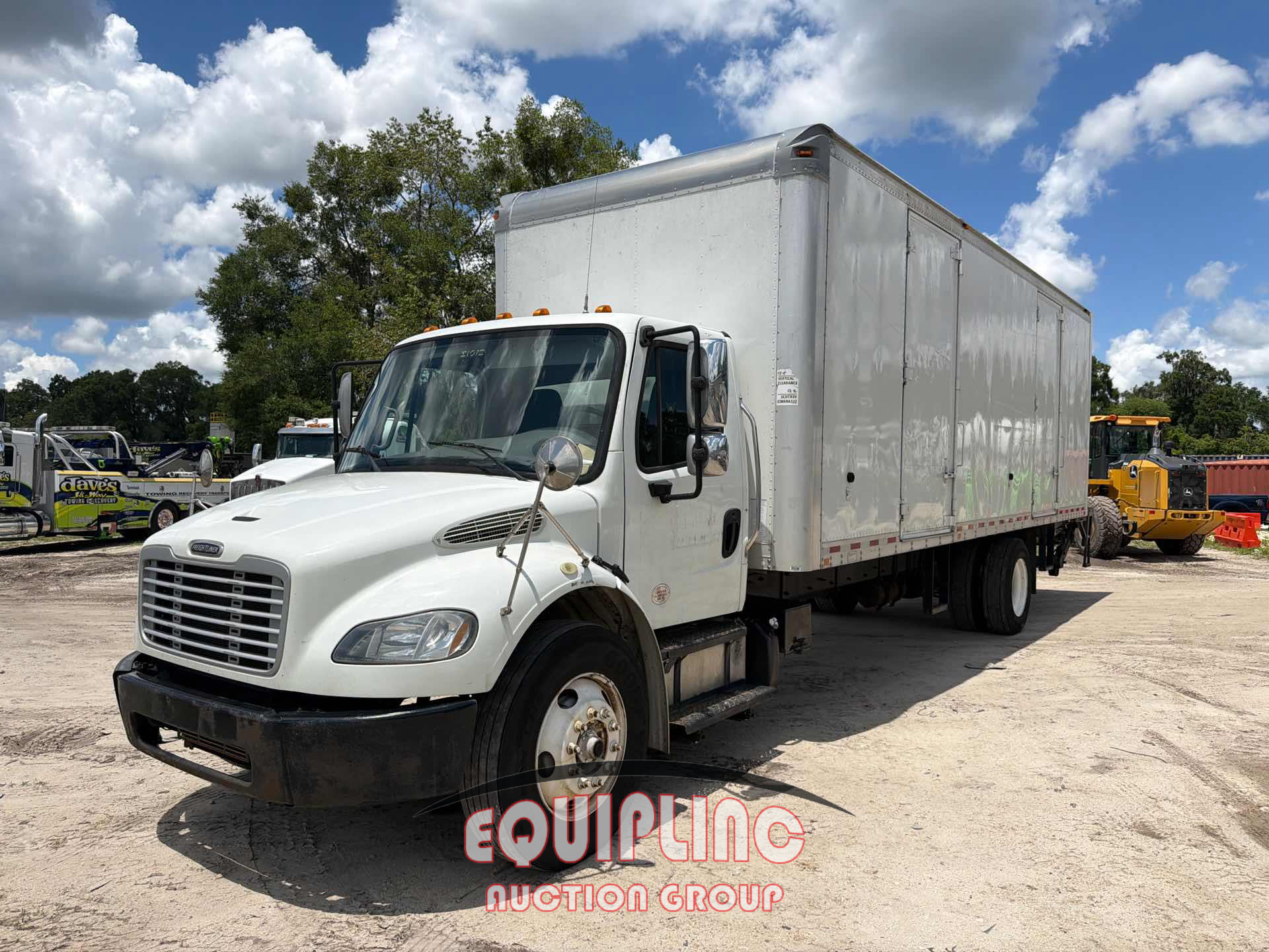 2019 Freightliner M2 4X2 S/A 26FT NON CDL BOX TR