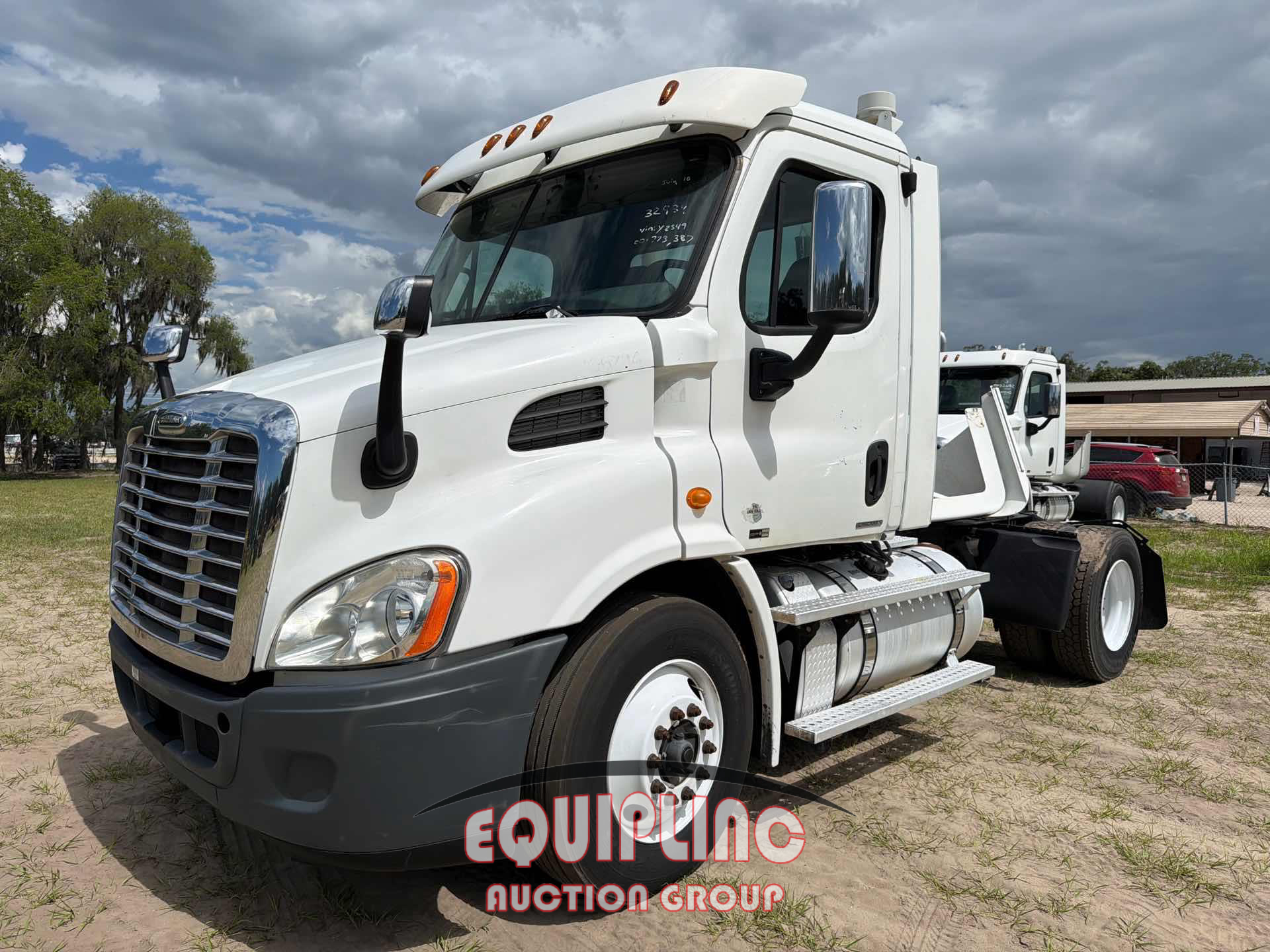 2011 Freightliner CASCADIA