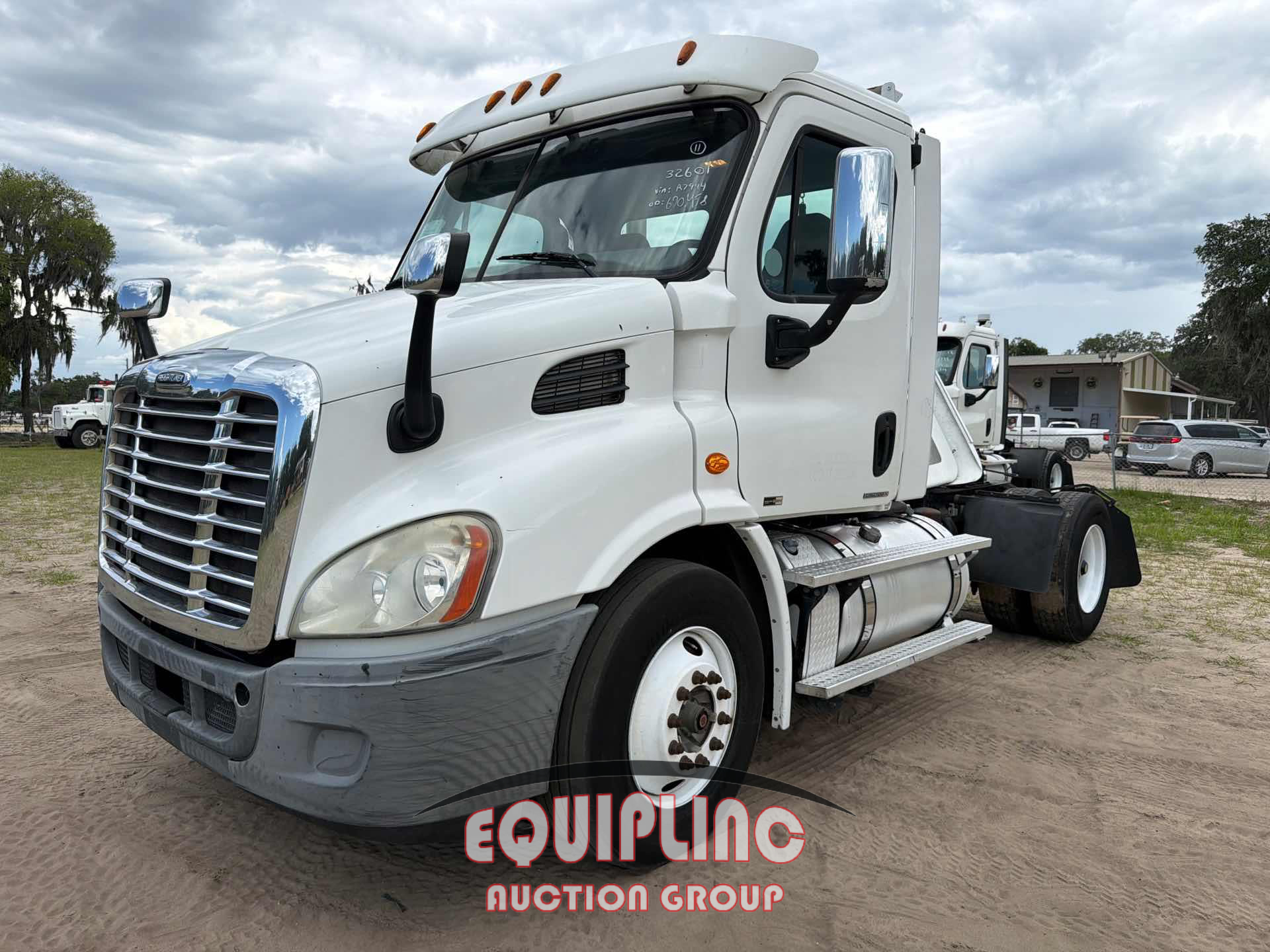2011 Freightliner CASCADIA