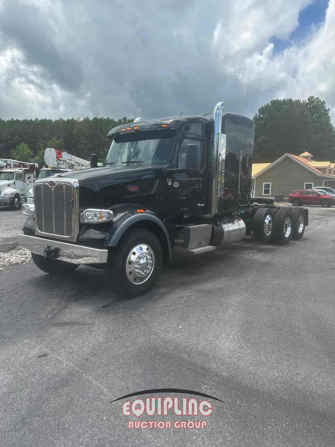 2025 Peterbilt 567