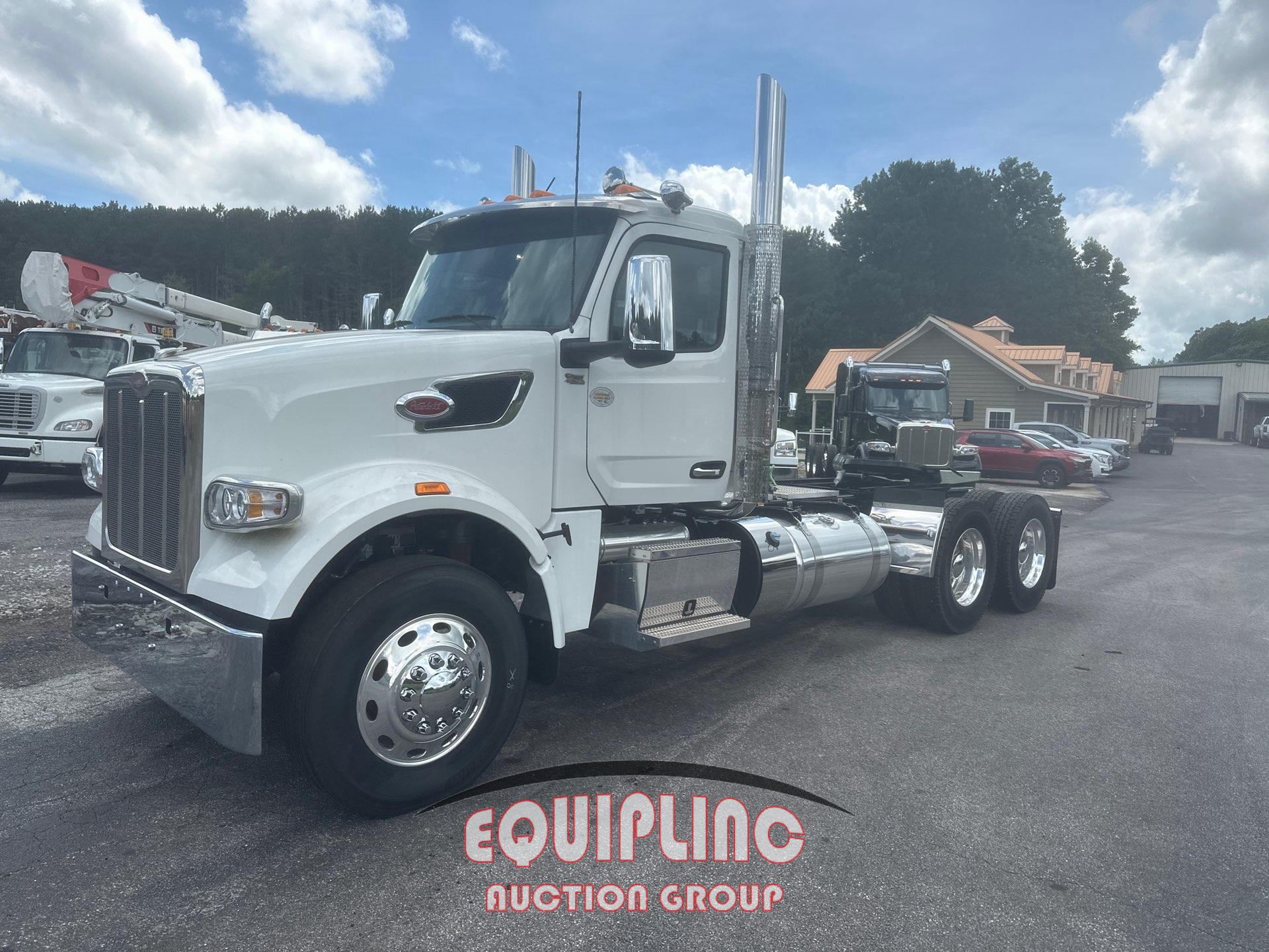 2025 Peterbilt 567