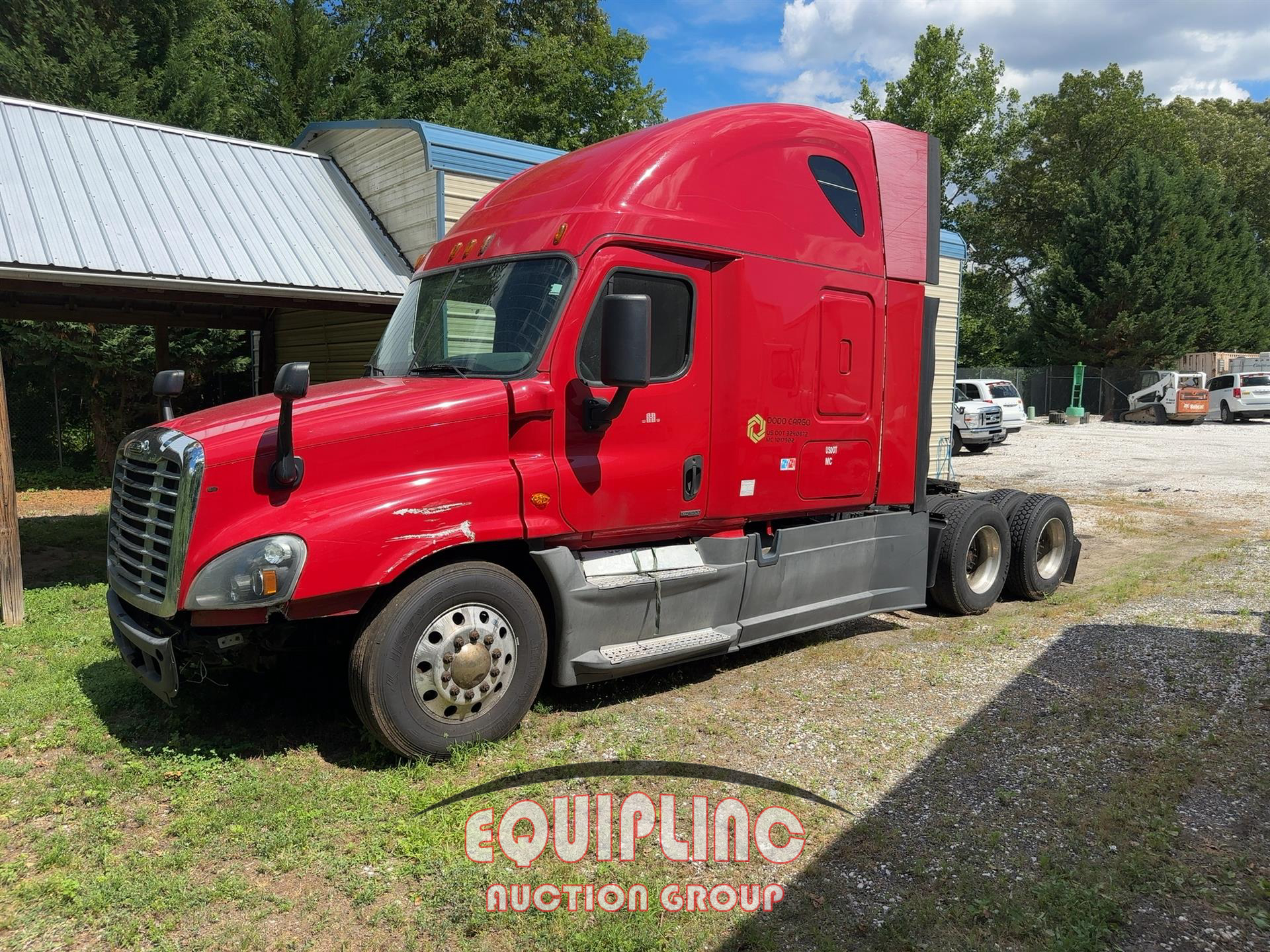 2016 Freightliner CASCADIA 6X4 T/A SLEEPER TRUCK