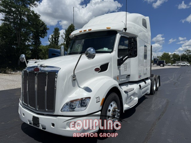 2021 Peterbilt 579