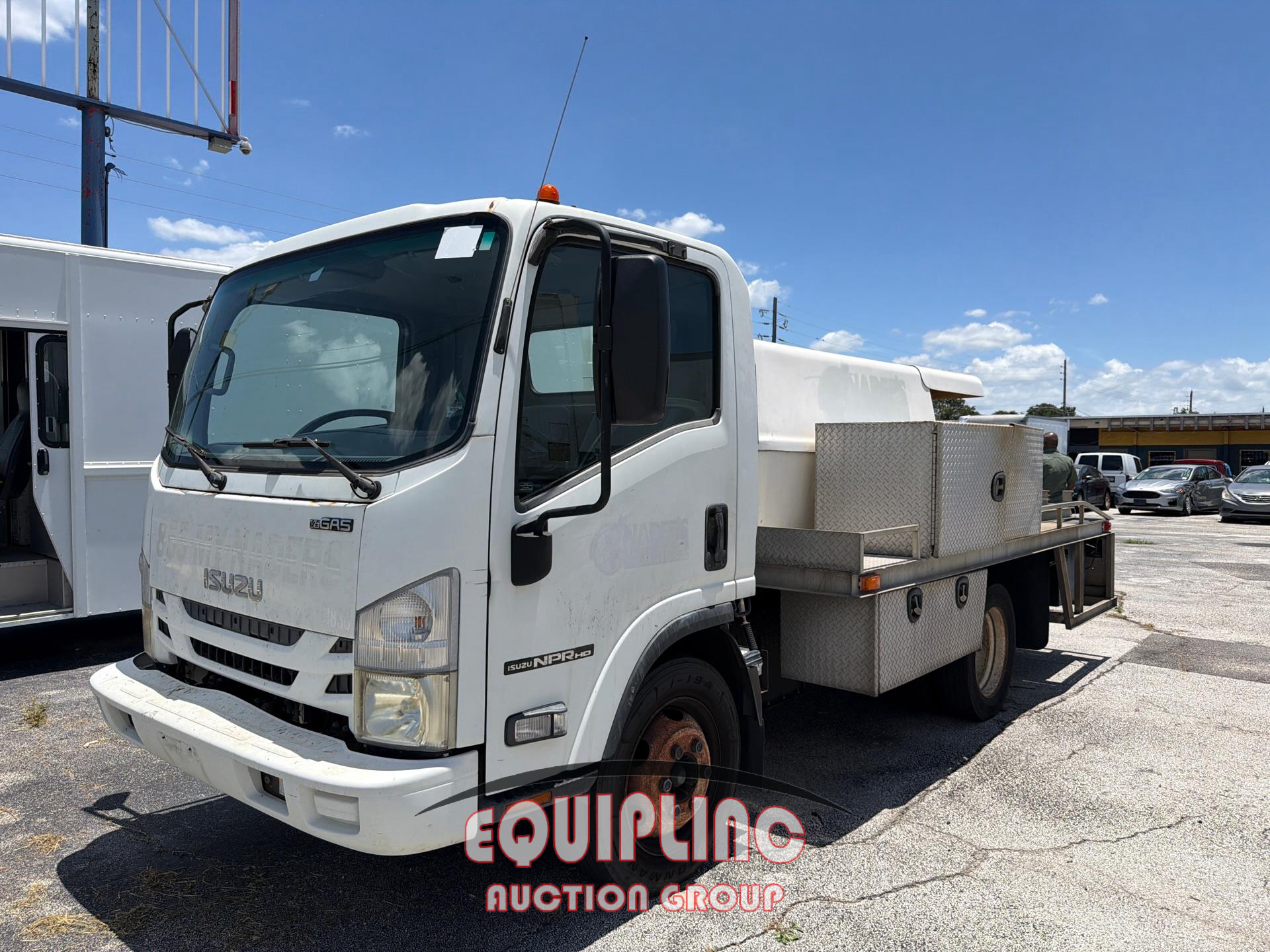 2016 Isuzu NPR/NPR-HD