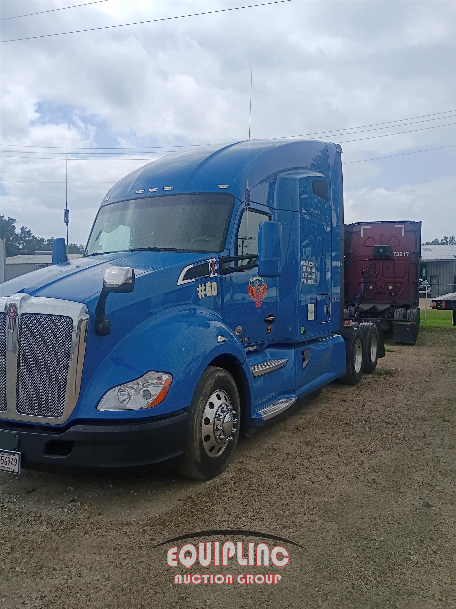 2020 Kenworth T680 6X4 T/A SLEEPER TRUCK TRA