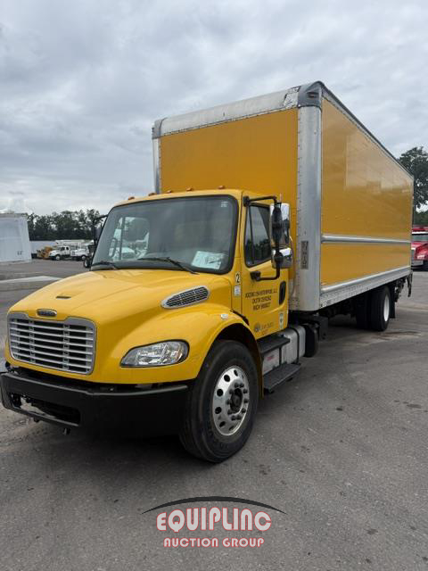 2015 Freightliner M2 4X2 S/A 26FT NON CDL BOX TR