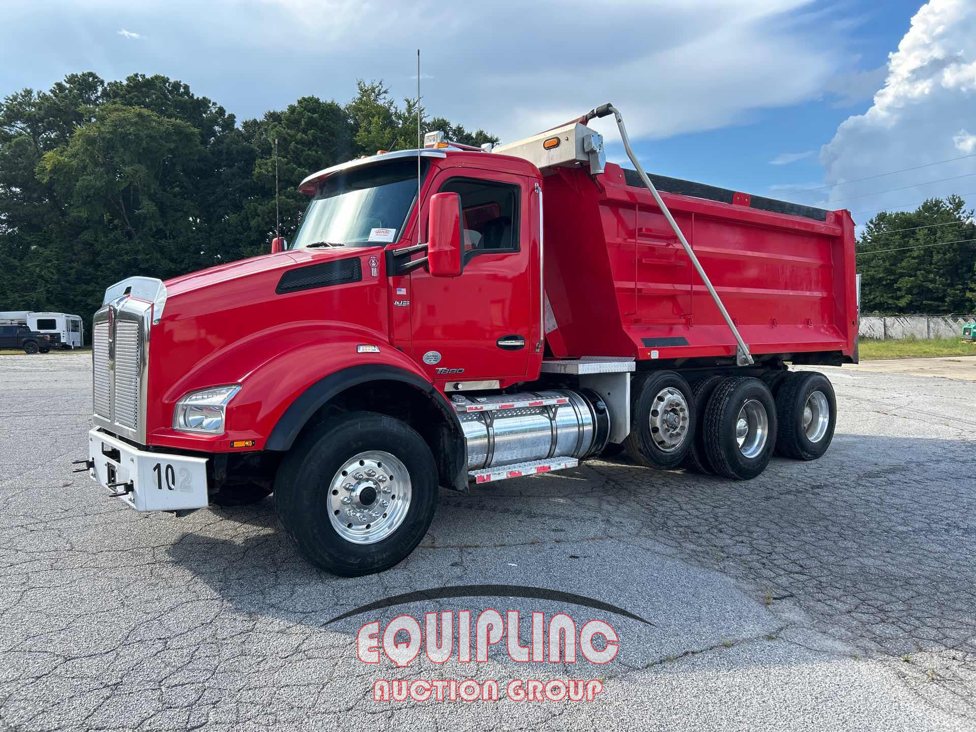 2020 Kenworth T880 TRI/A DUMP TRUCK 