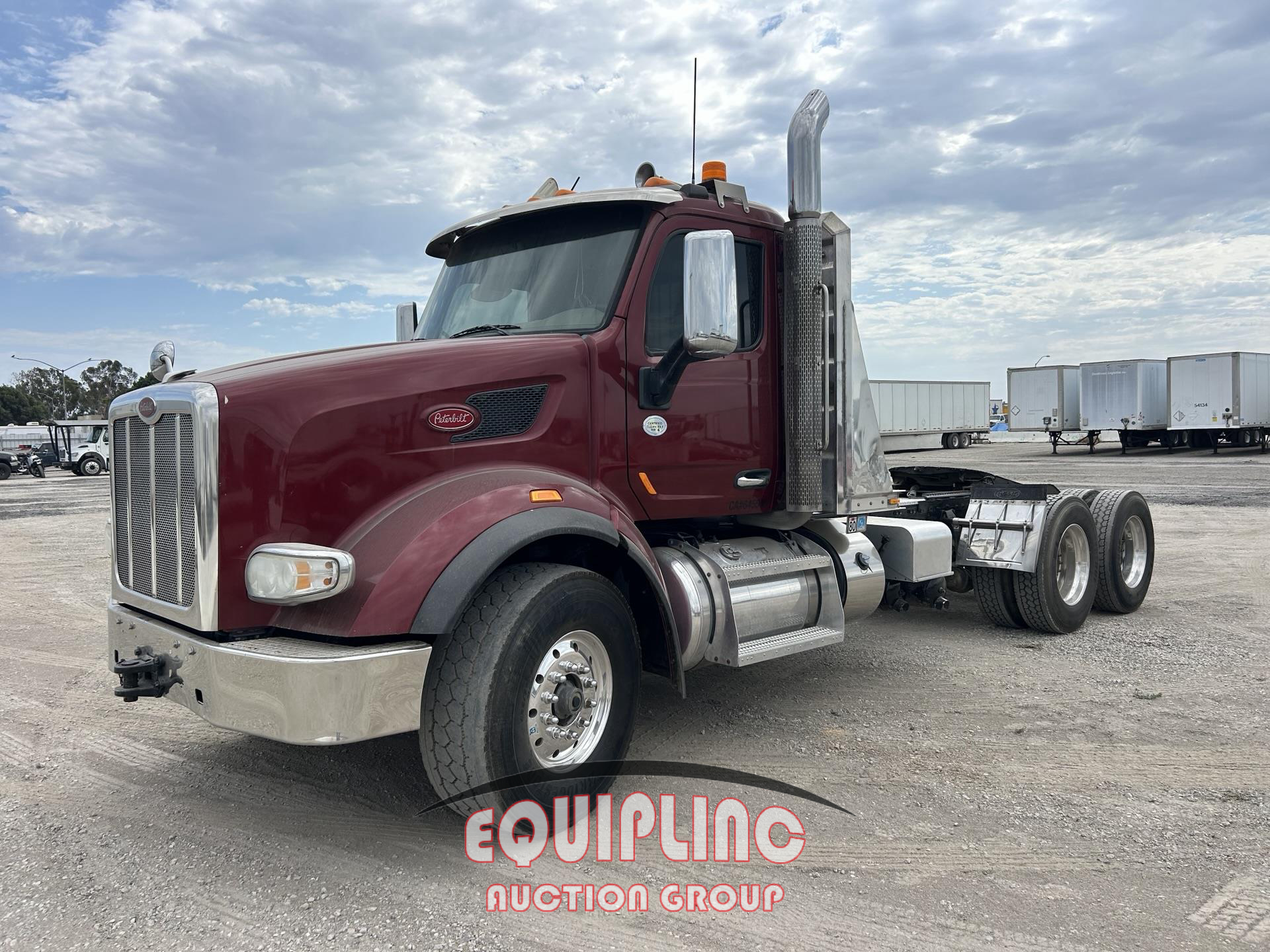 2015 Peterbilt 567 6X4 T/A DAY CAB TRUCK TRAC
