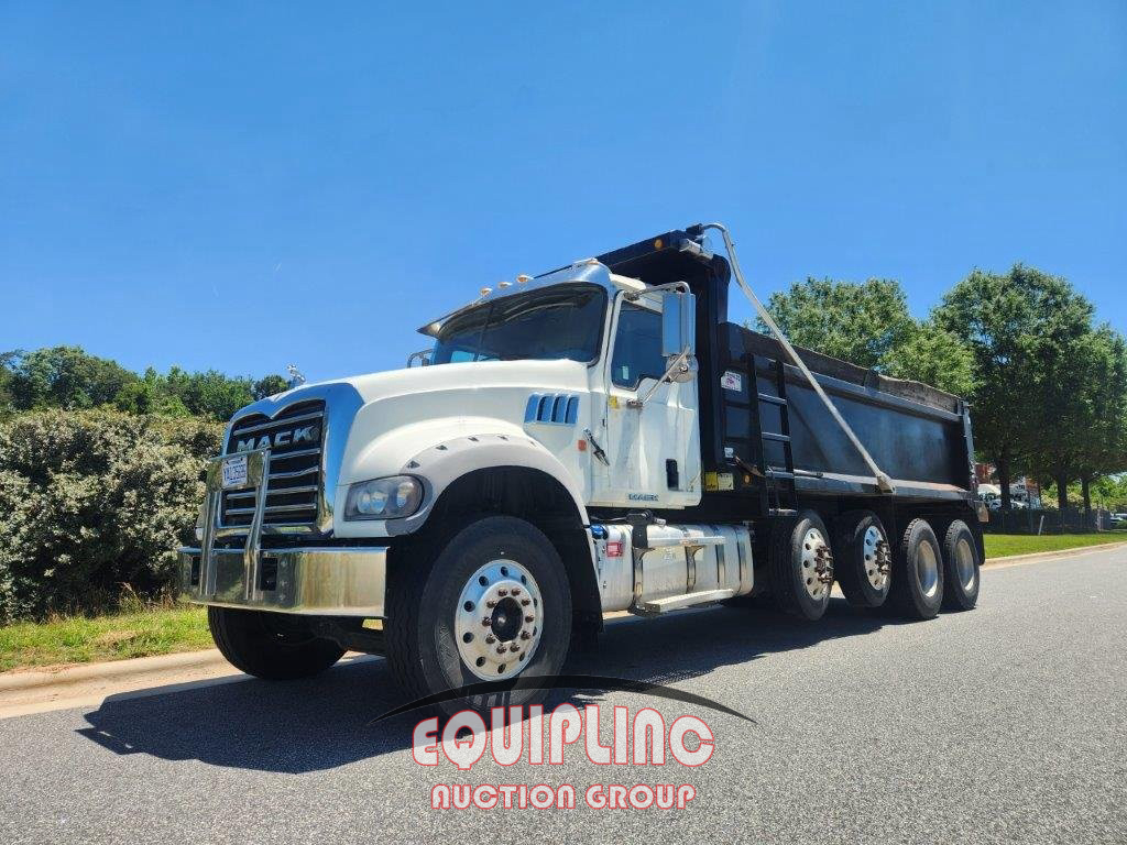 2017 Mack GRANITE GU713 QUAD AXLE DUMP T