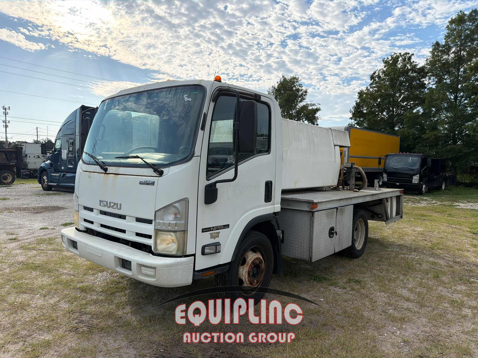 2012 Isuzu NPR-HD