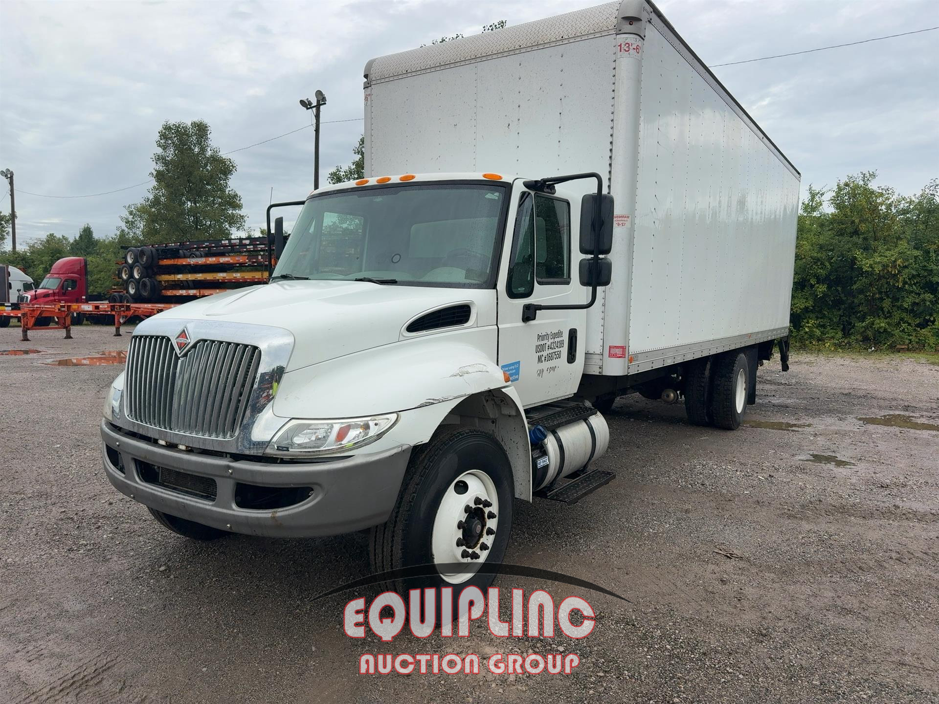 2019 International 4300 4X2 S/A UTILITY BODY TRUC