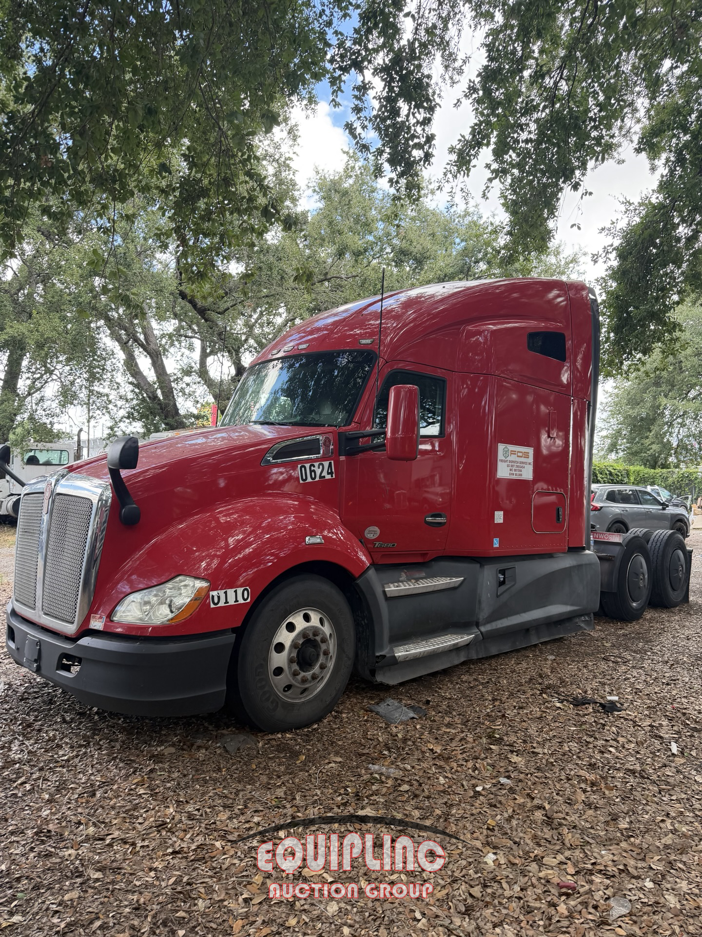 2019 Kenworth T680 T/A 6X4 SLEEPER TRUCK TRA