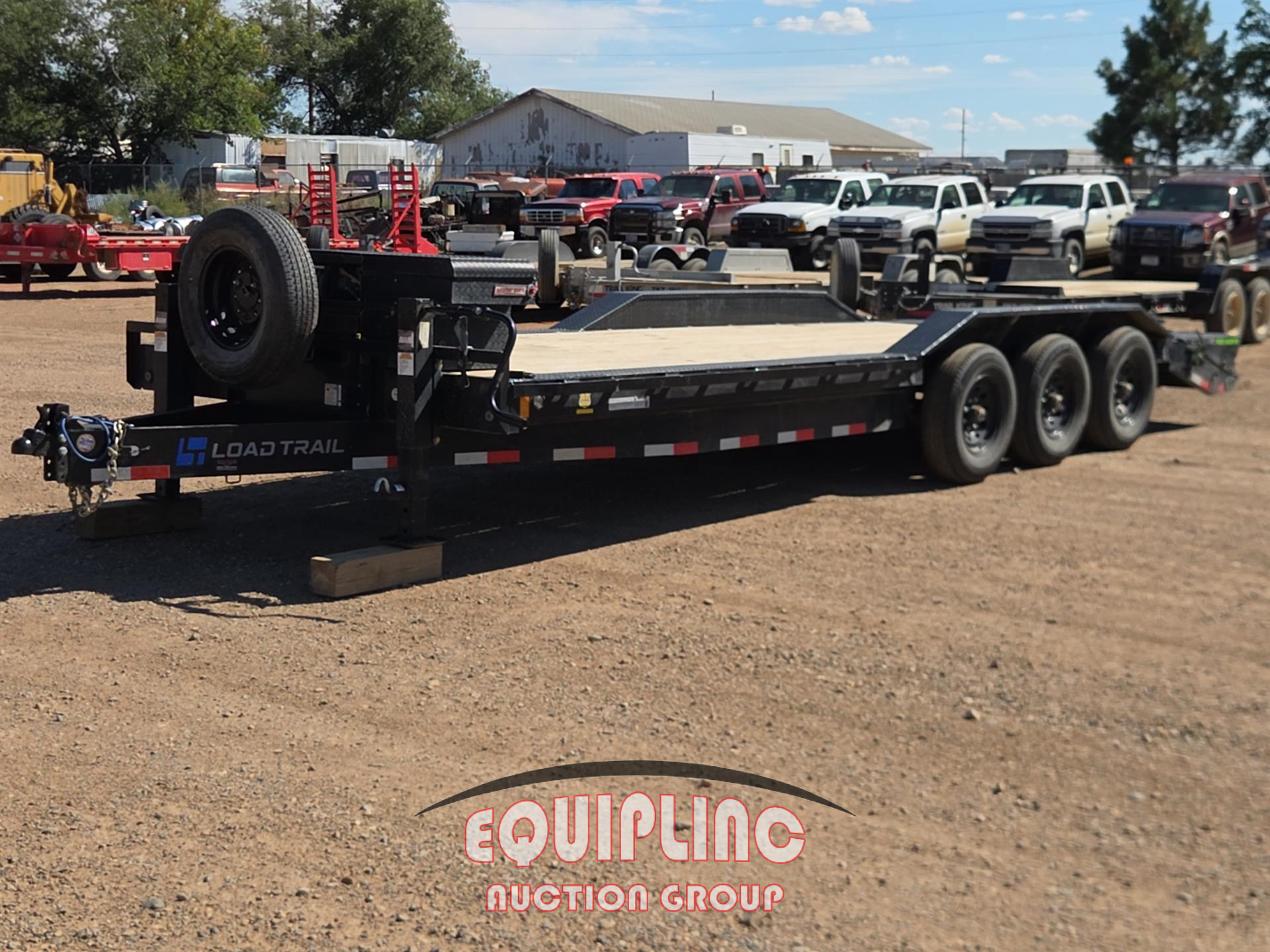 2026 Loadtrail 24FT TRI/A CARHAULER TRAILER