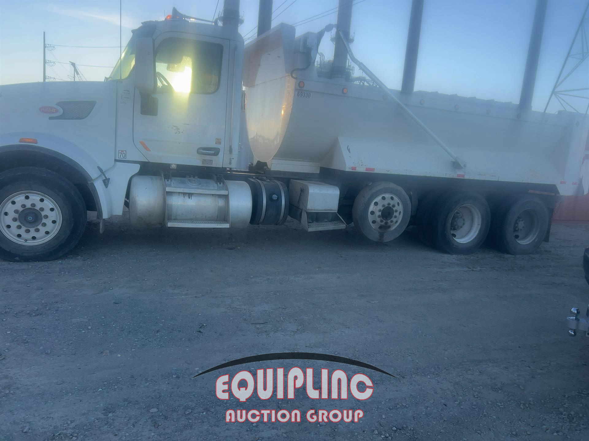 2020 Peterbilt 567 TRI/A DUMP TRUCK 