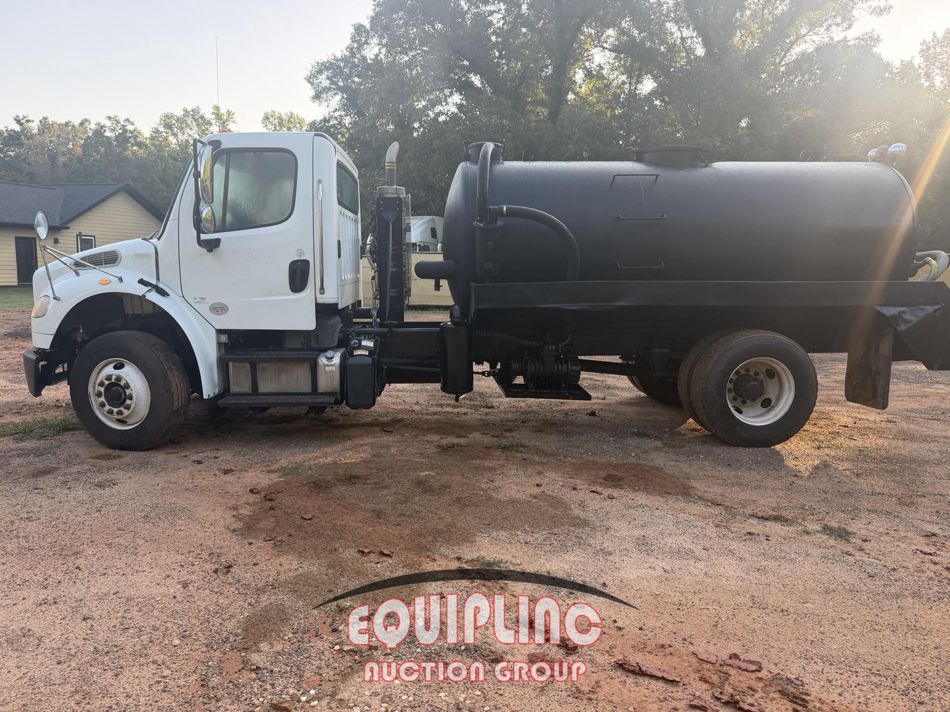 2019 Freightliner M2 106 4X2 S/A PUMP TRUCK