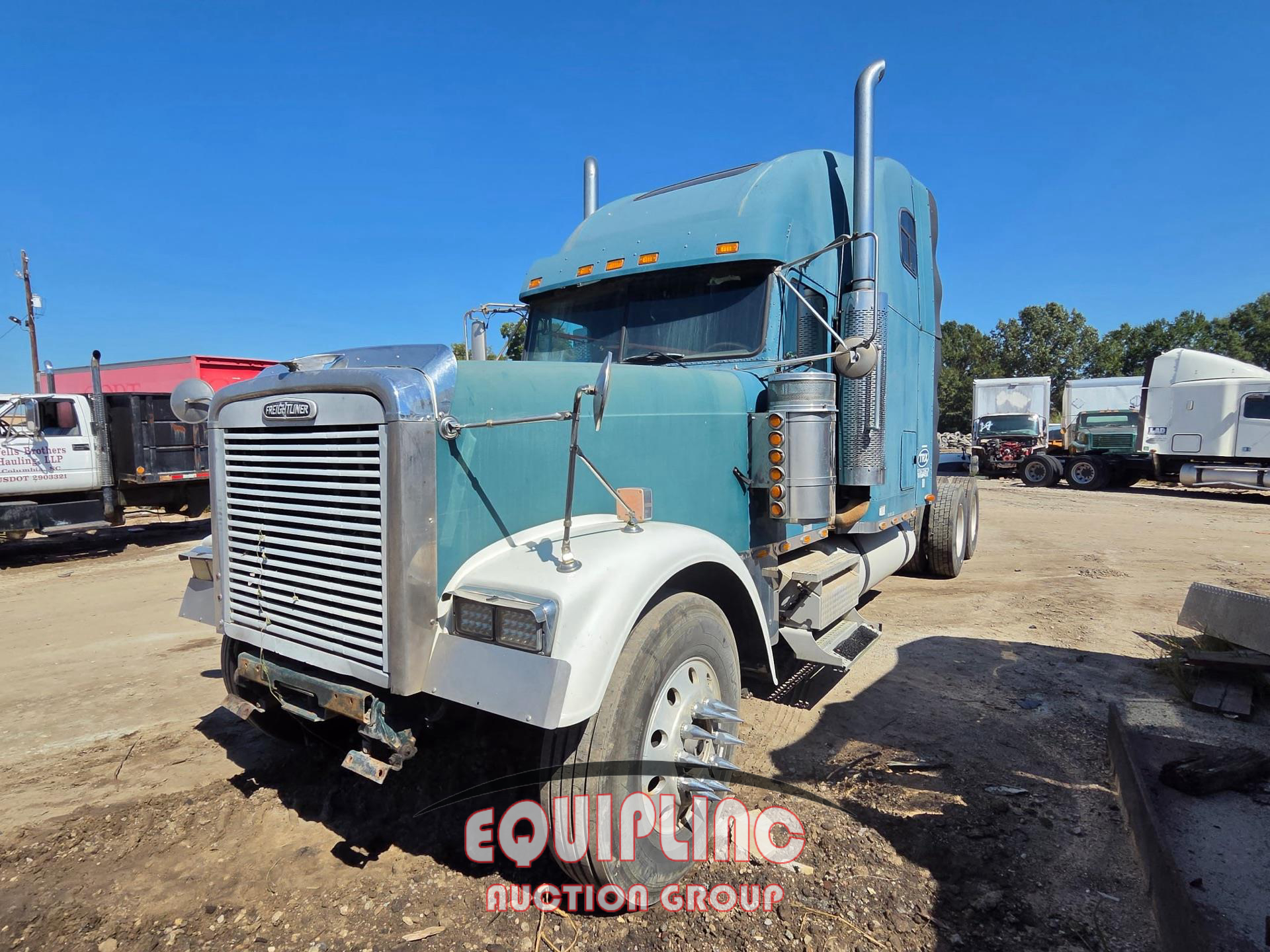 1999 Freightliner FLD132 6X4 T/A SLEEPER TRUCK T